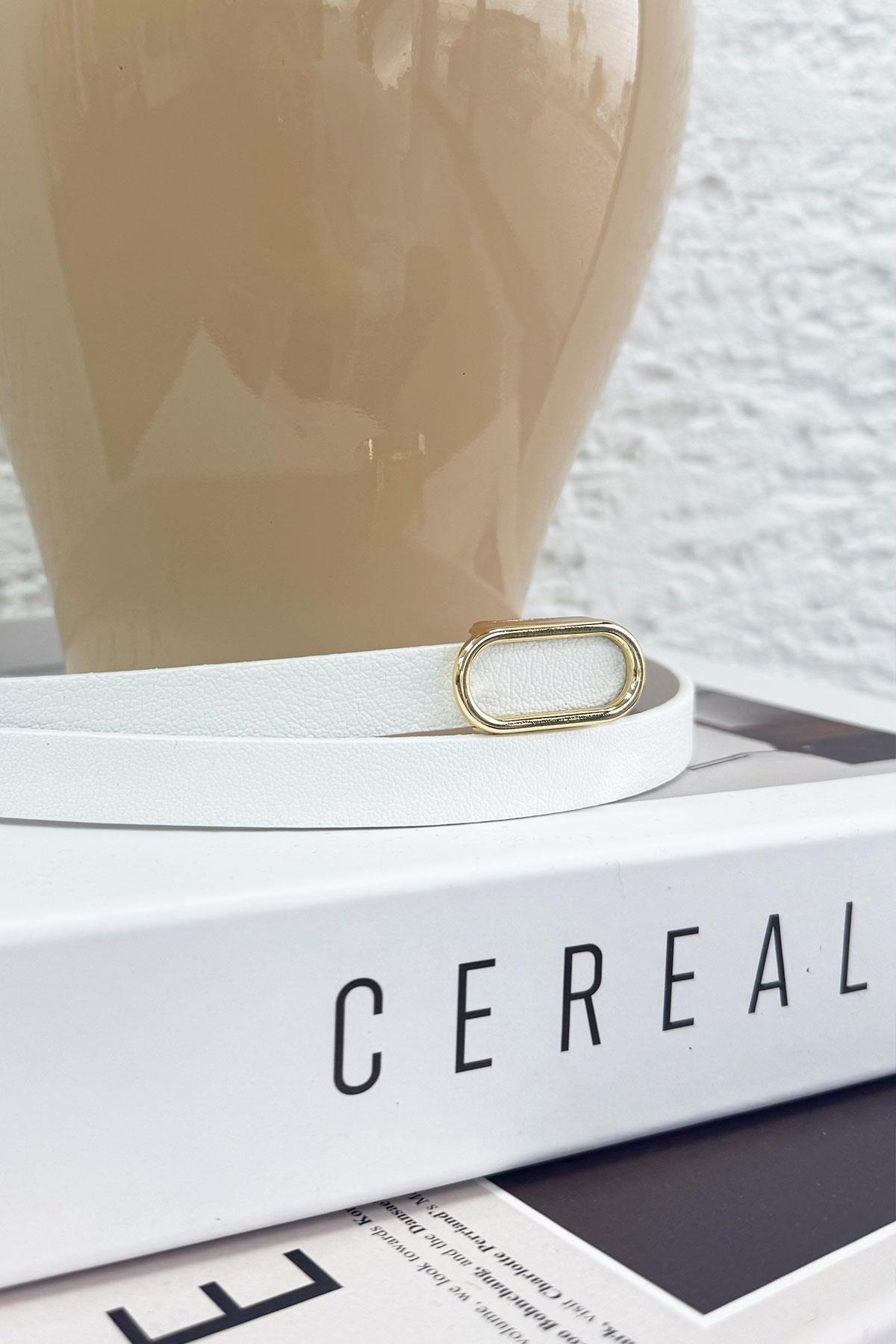 İnce Oval Tokalı Minimal Kadın Deri Kemer – Beyaz