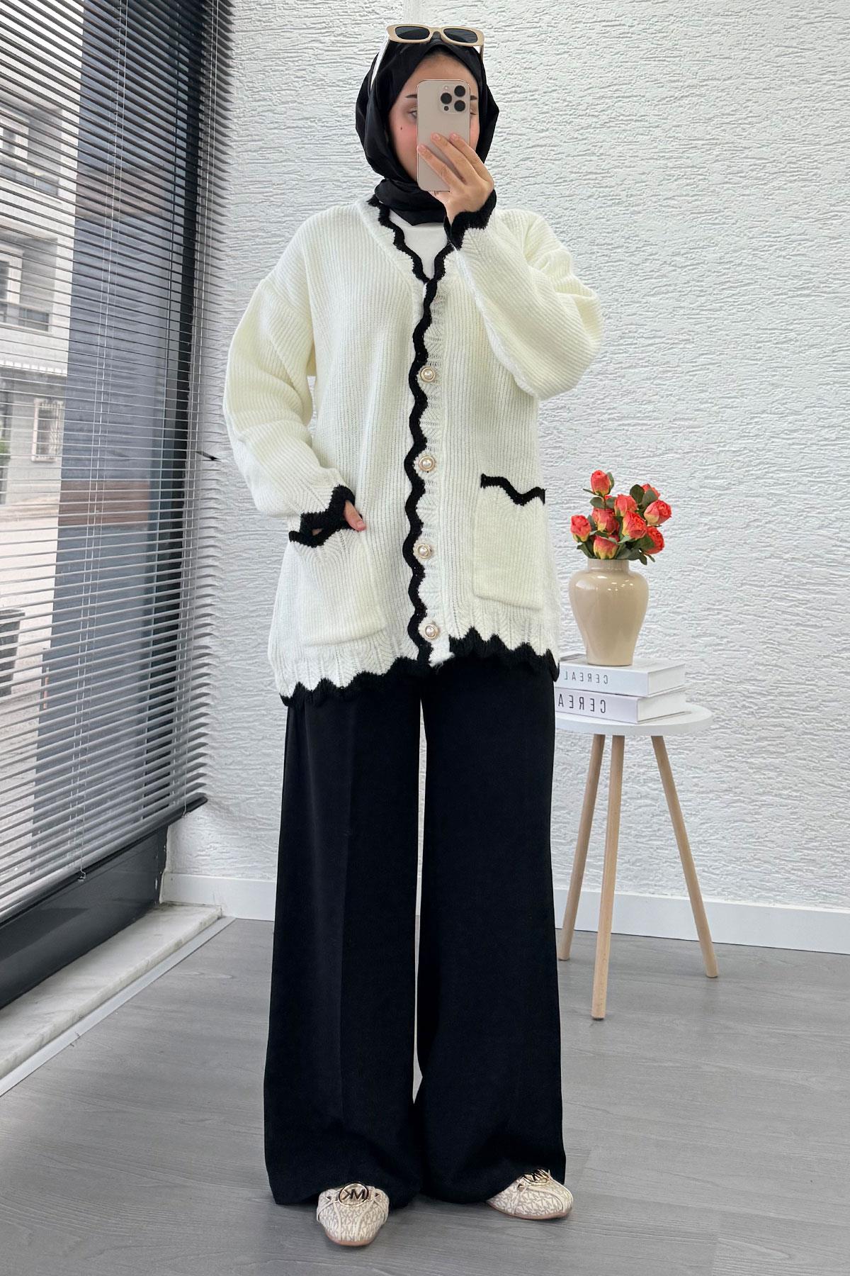 İnci Düğmeli Oversize Triko Hırka – Beyaz