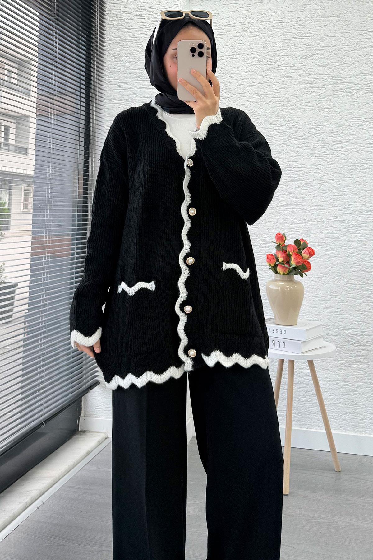 İnci Düğmeli Oversize Triko Hırka – Siyah