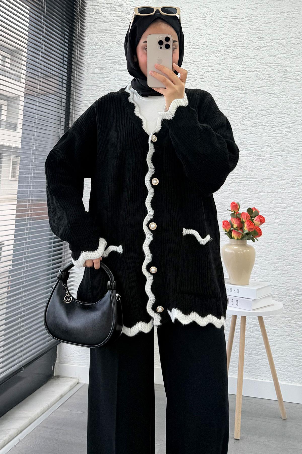 İnci Düğmeli Oversize Triko Hırka – Siyah