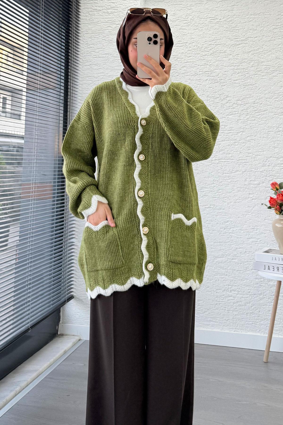 İnci Düğmeli Oversize Triko Hırka – Yağ Yeşili