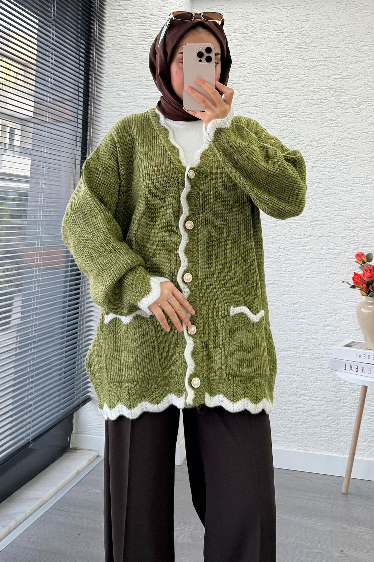 İnci Düğmeli Oversize Triko Hırka – Yağ Yeşili