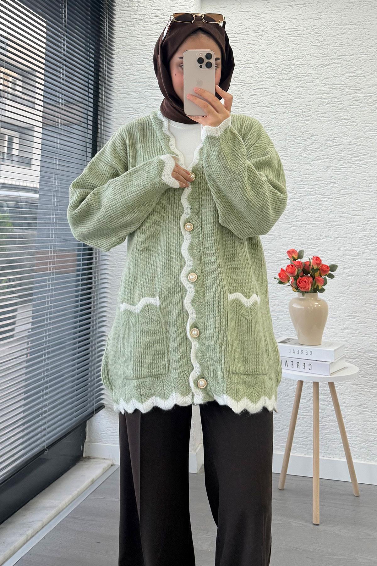 İnci Düğmeli Oversize Triko Hırka – Yeşil