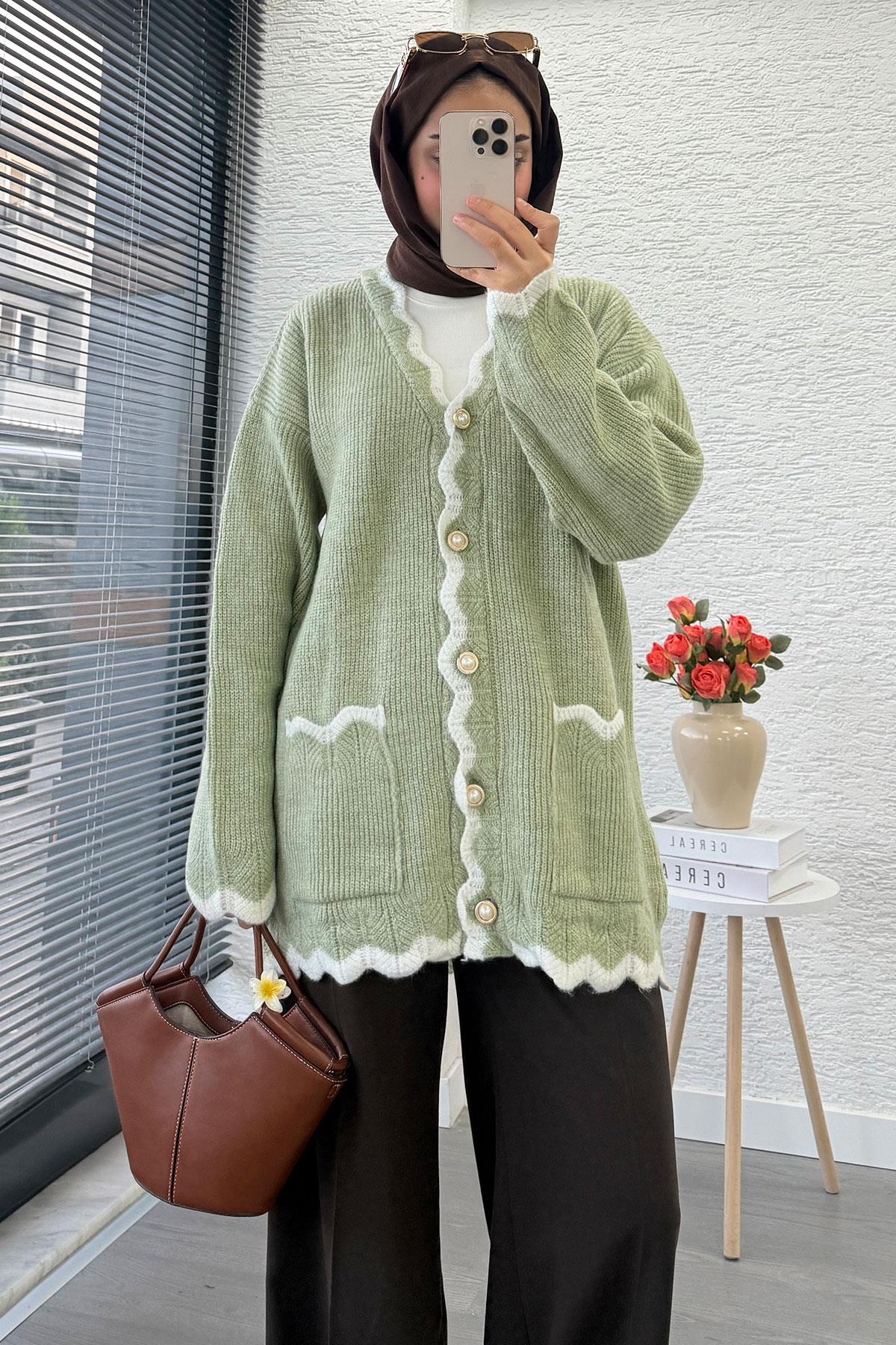 İnci Düğmeli Oversize Triko Hırka – Yeşil