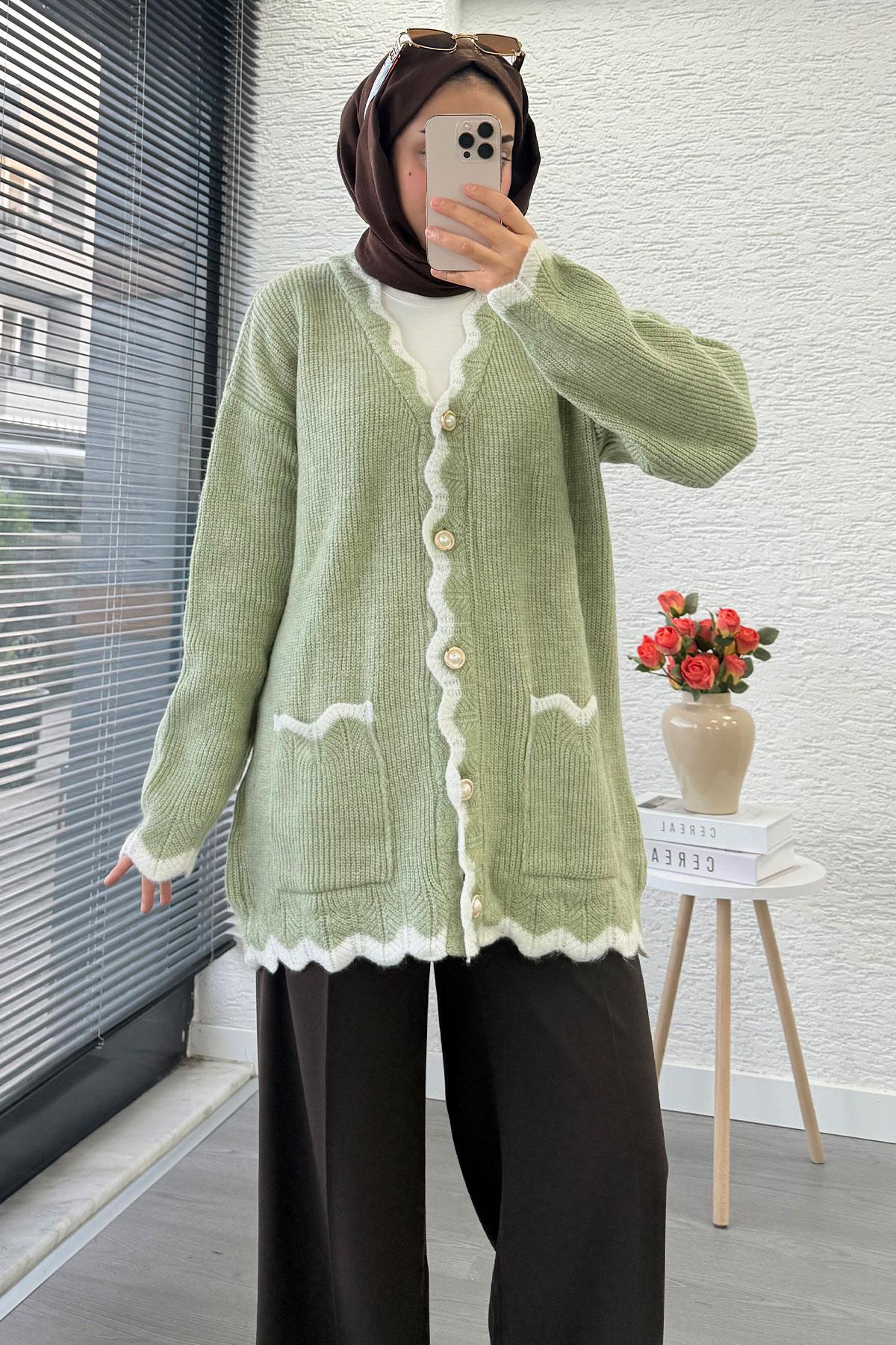 İnci Düğmeli Oversize Triko Hırka – Yeşil