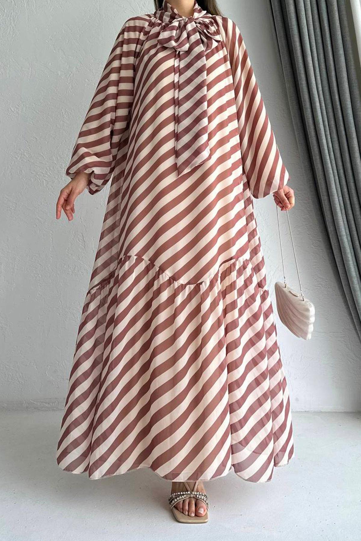 Kahverengi Ahu Çizgili Şifon Elbise 