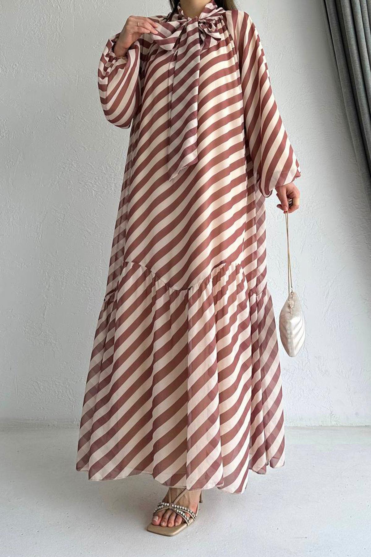 Kahverengi Ahu Çizgili Şifon Elbise 