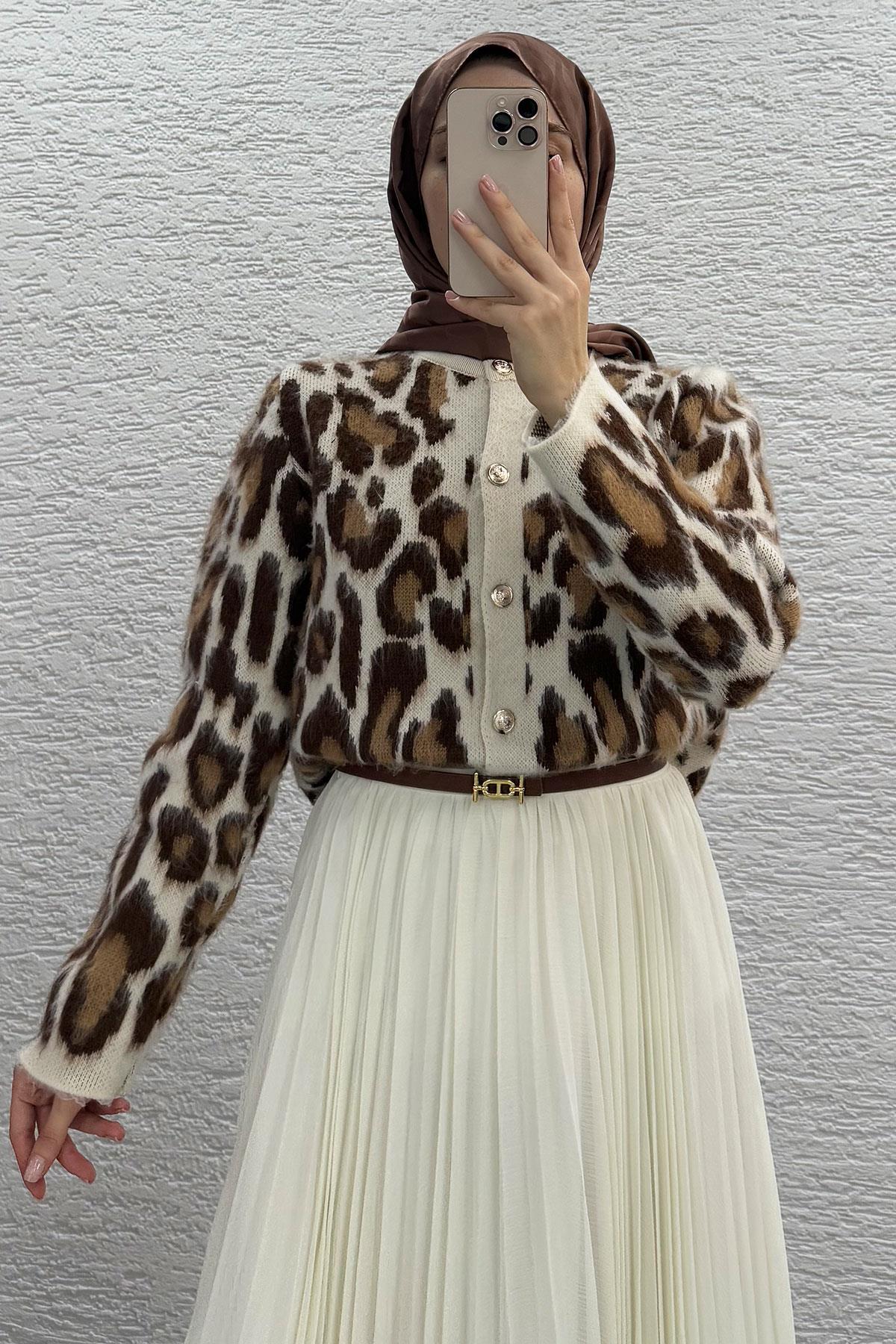 Kahverengi Leopar Desenli Kadın Hırka