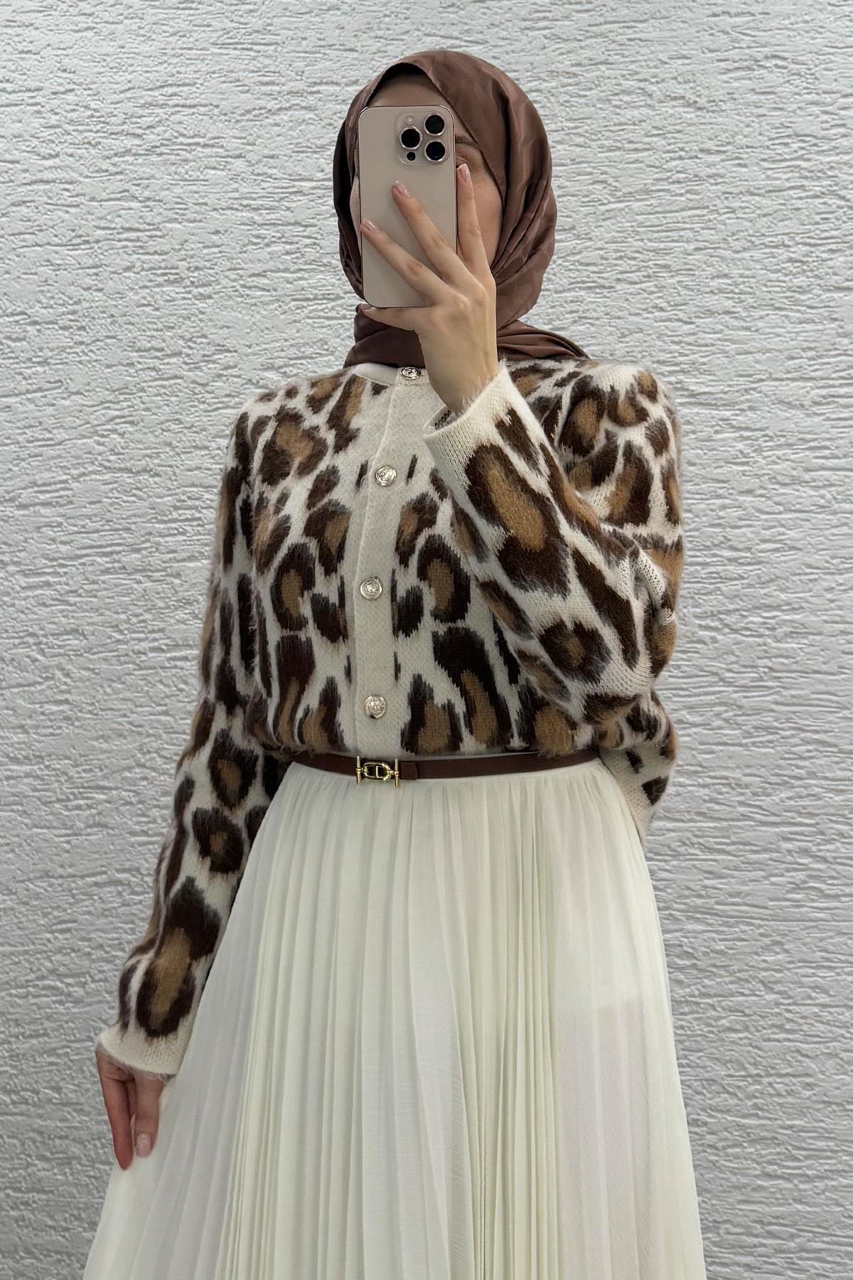 Kahverengi Leopar Desenli Kadın Hırka