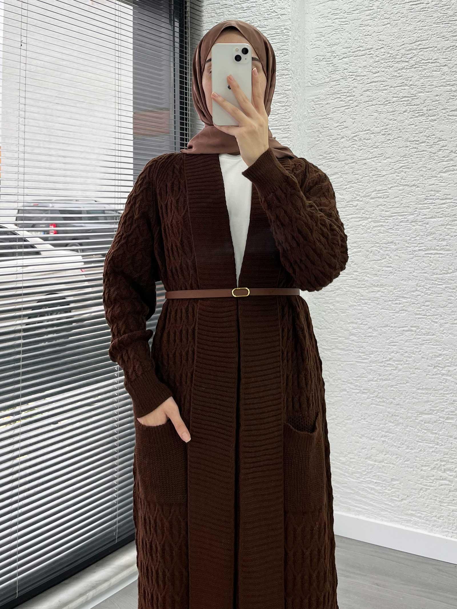 Kahverengi Örgü Desenli Uzun Triko Hırka