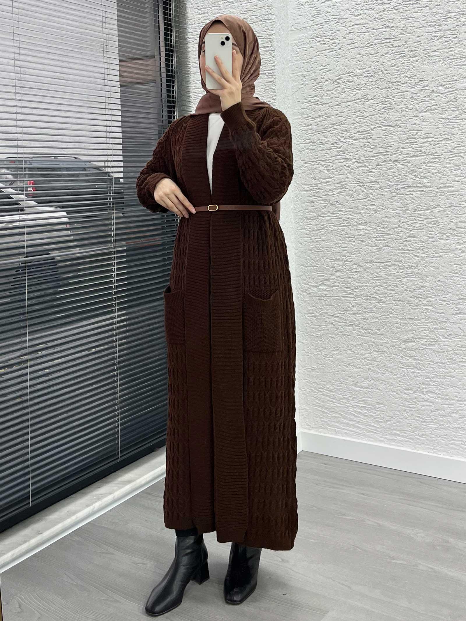 Kahverengi Örgü Desenli Uzun Triko Hırka