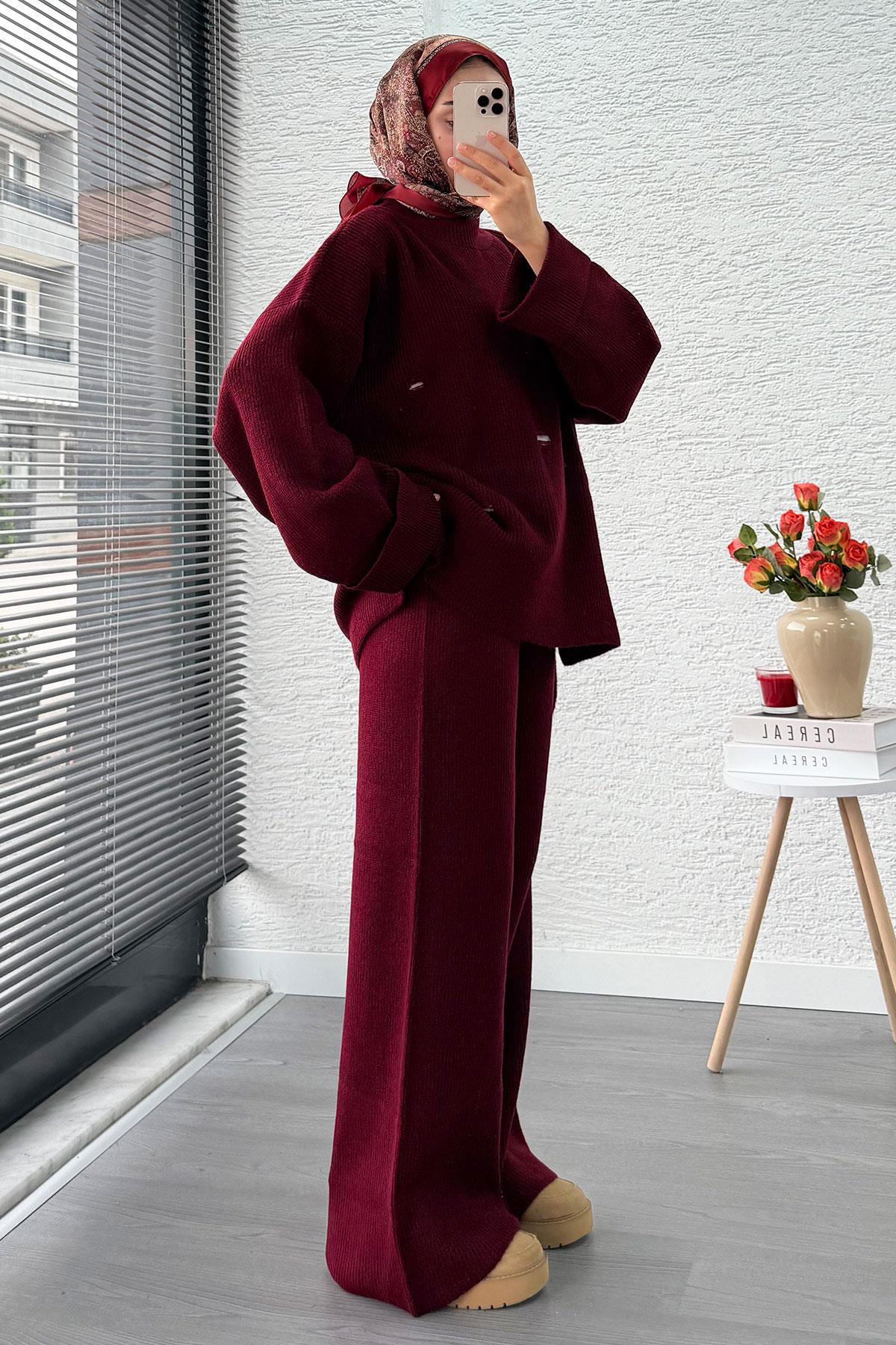 Kolu Katlı Yırtık Detaylı Tasarım Triko Takım – Bordo