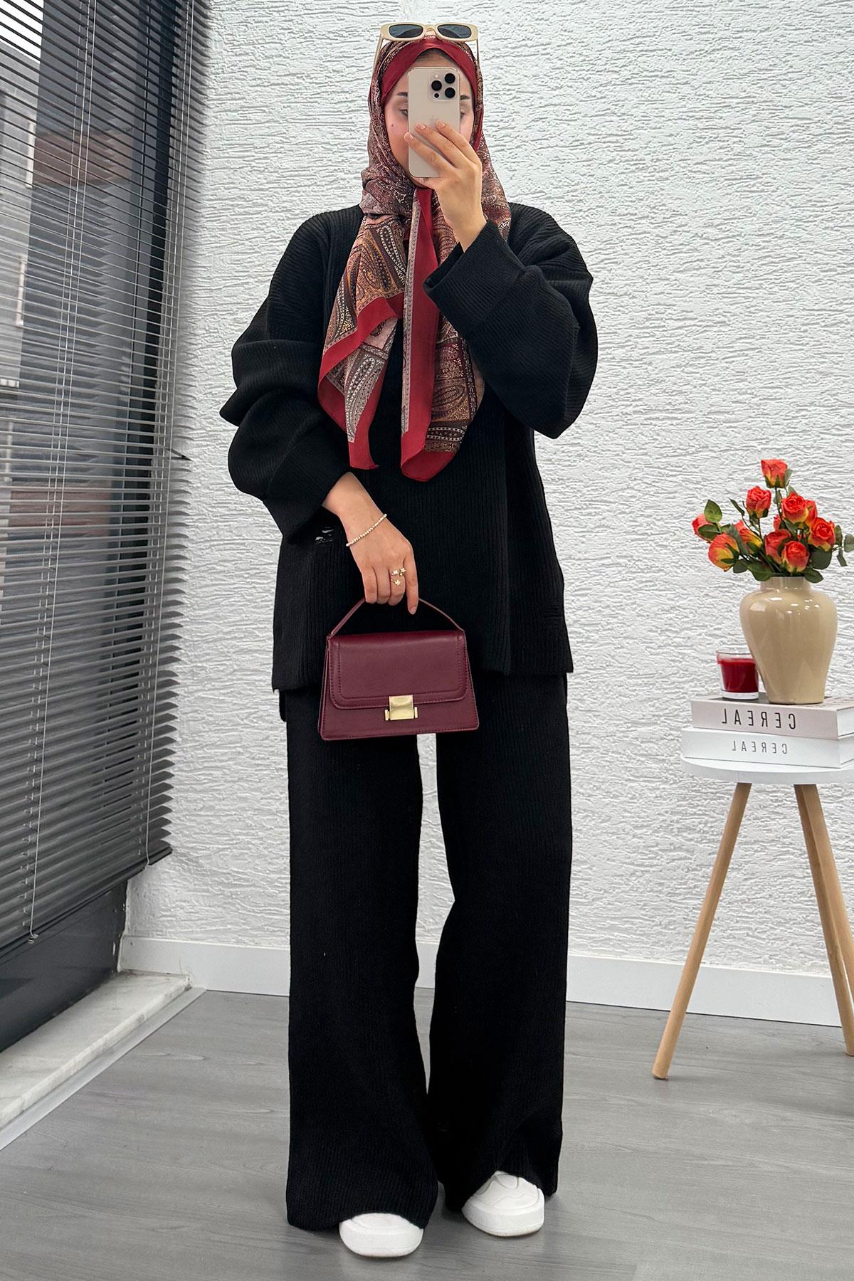 Kolu Katlı Yırtık Detaylı Tasarım Triko Takım – Siyah