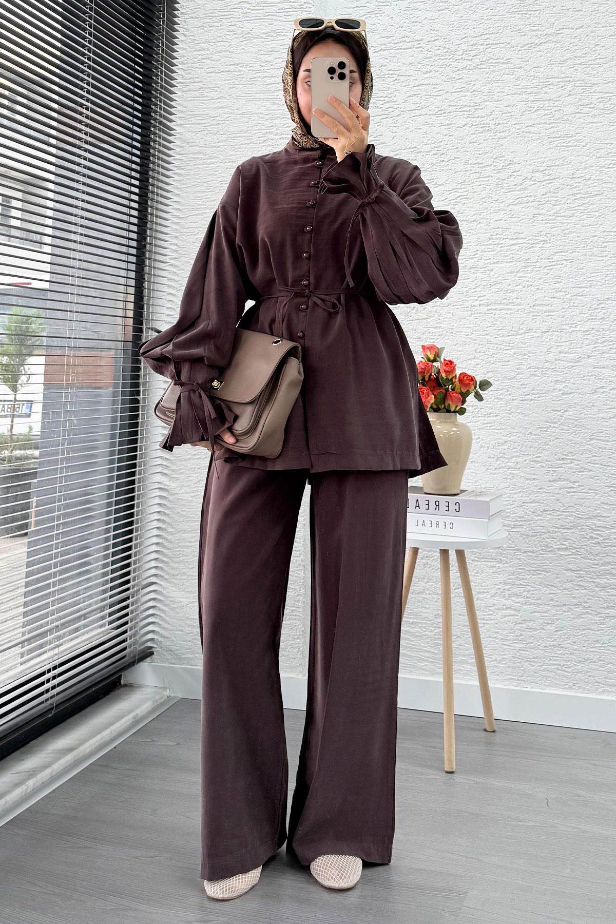 Kolu Pileli Önden Düğmeli Kadın İkili Takım - Kahverengi