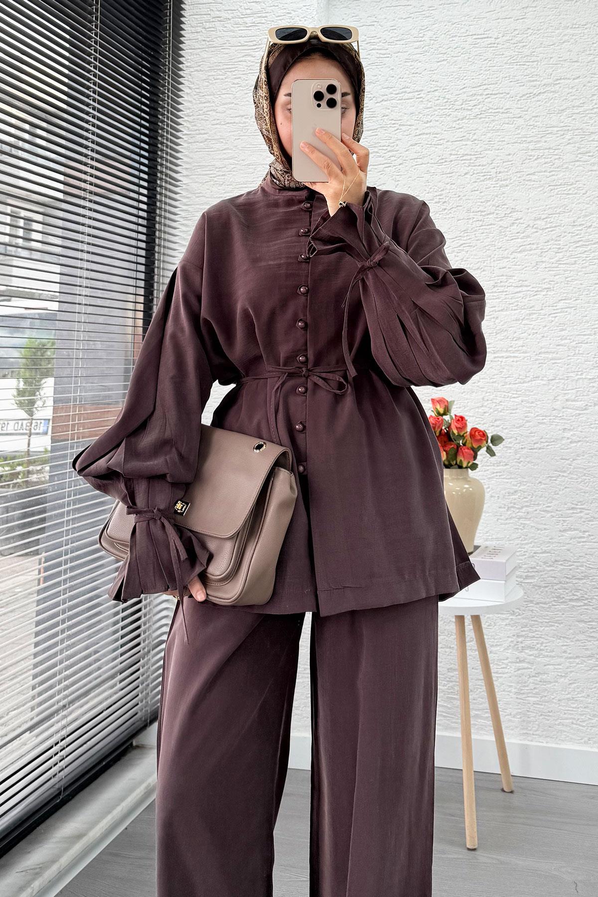 Kolu Pileli Önden Düğmeli Kadın İkili Takım - Kahverengi