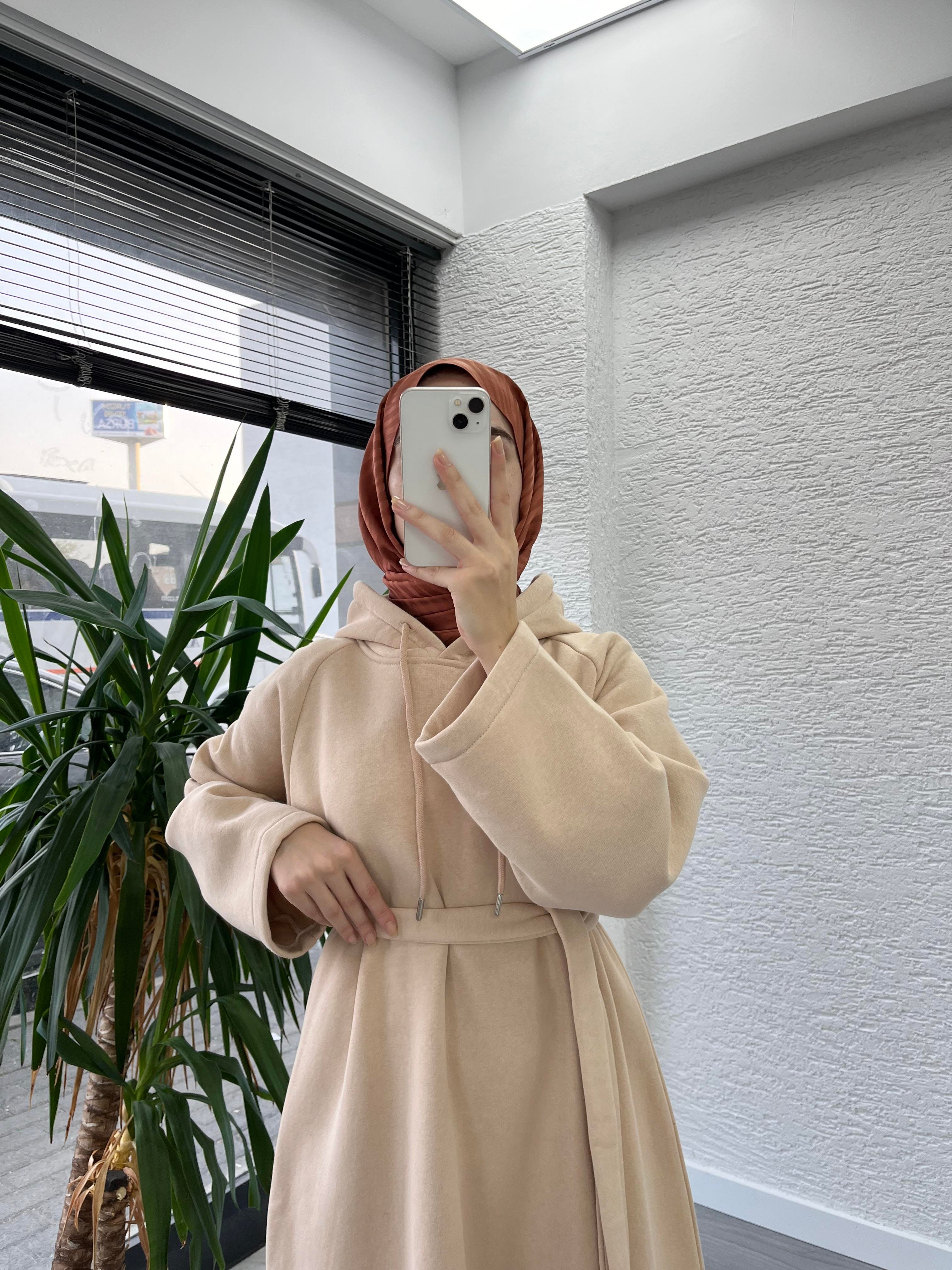 Krem Kapşonlu Oversize Sweat Elbise