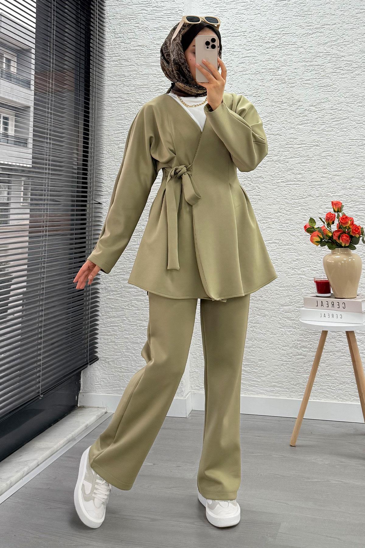 Kruvaze Yaka Pensli Tasarım Scuba Takım - Yeşil