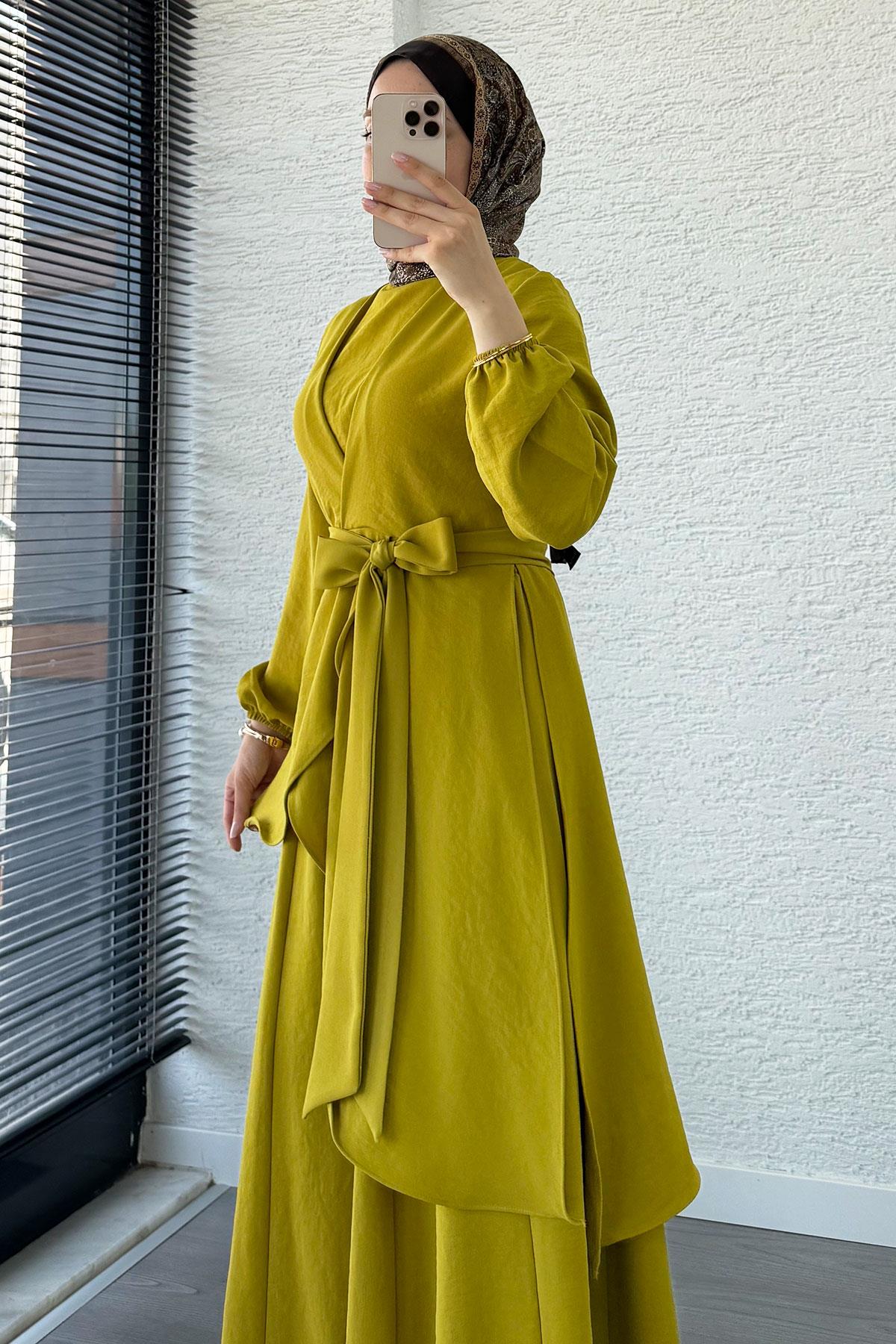 Nora Asimetrik Pantolonlu Takım – Yağ Yeşili