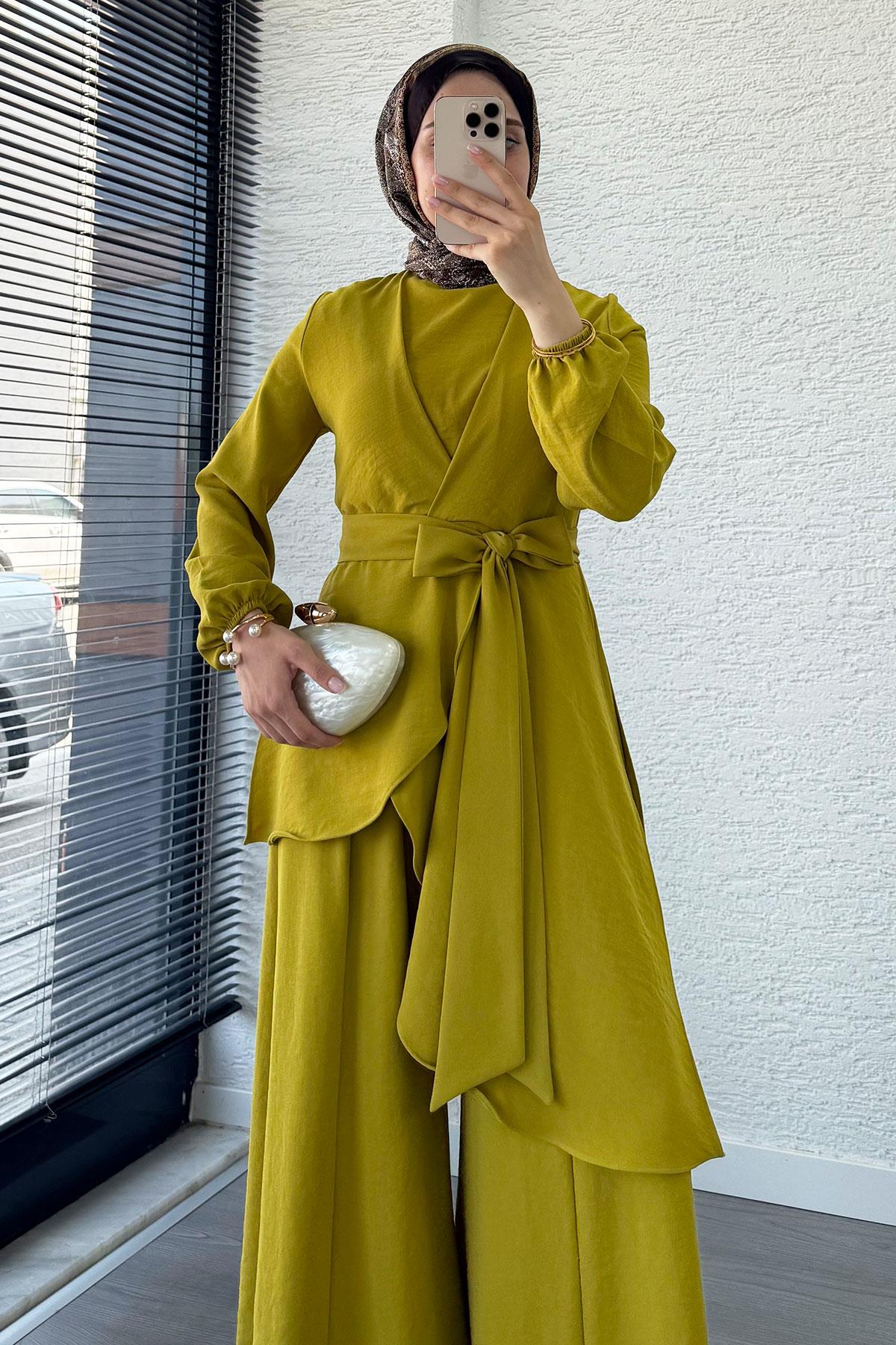 Nora Asimetrik Pantolonlu Takım – Yağ Yeşili