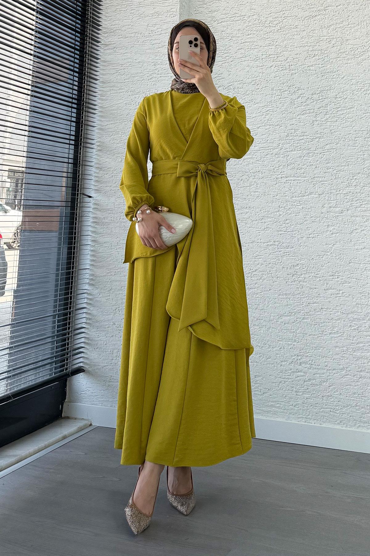 Nora Asimetrik Pantolonlu Takım – Yağ Yeşili