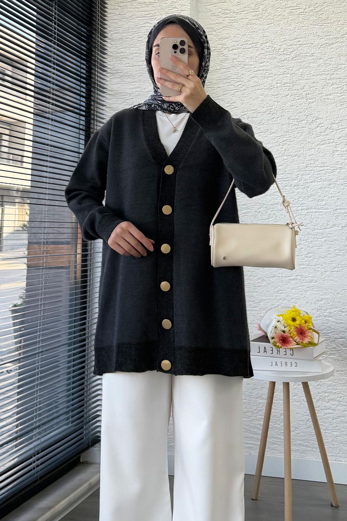 Önden Düğmeli Yumoş Kadın Hırka – Füme