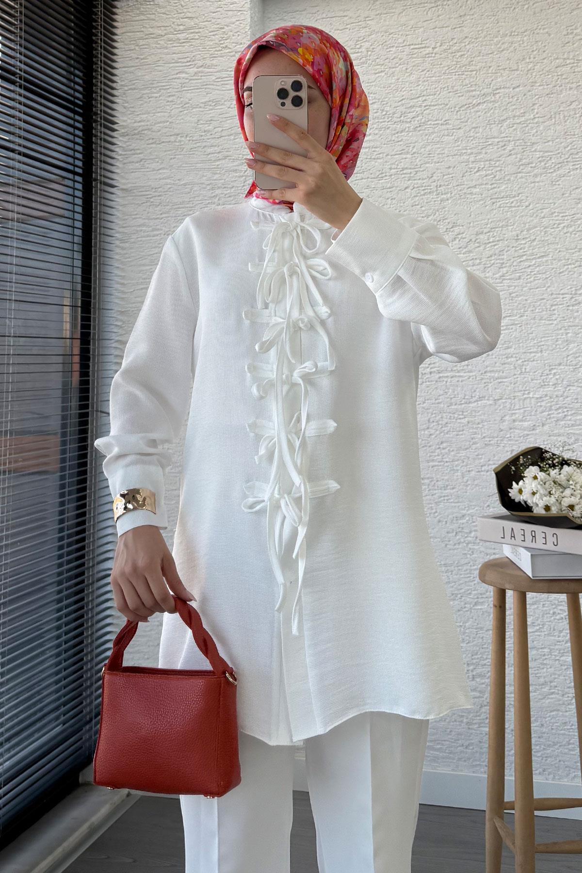 Önü Bağlama Detaylı Gofre Tunik - Beyaz