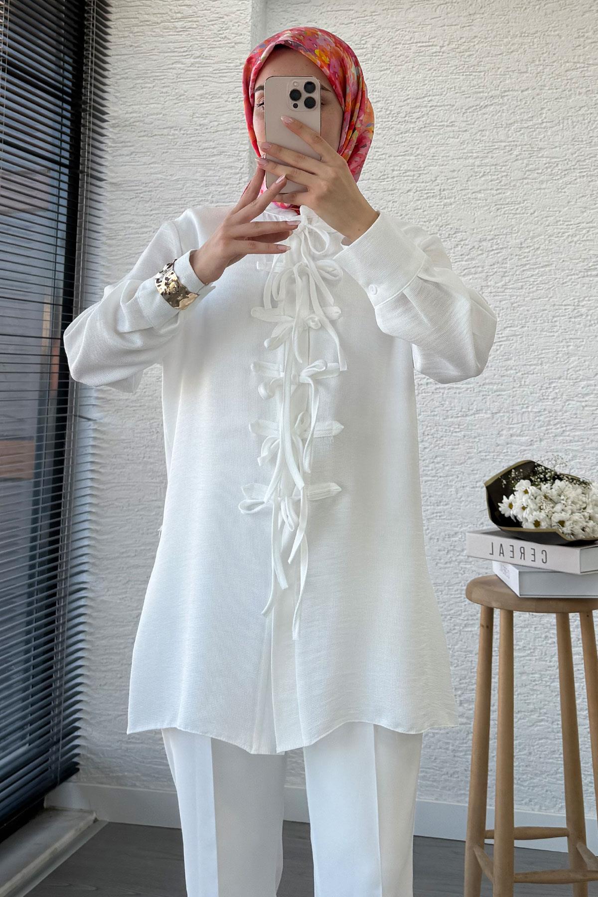 Önü Bağlama Detaylı Gofre Tunik - Beyaz