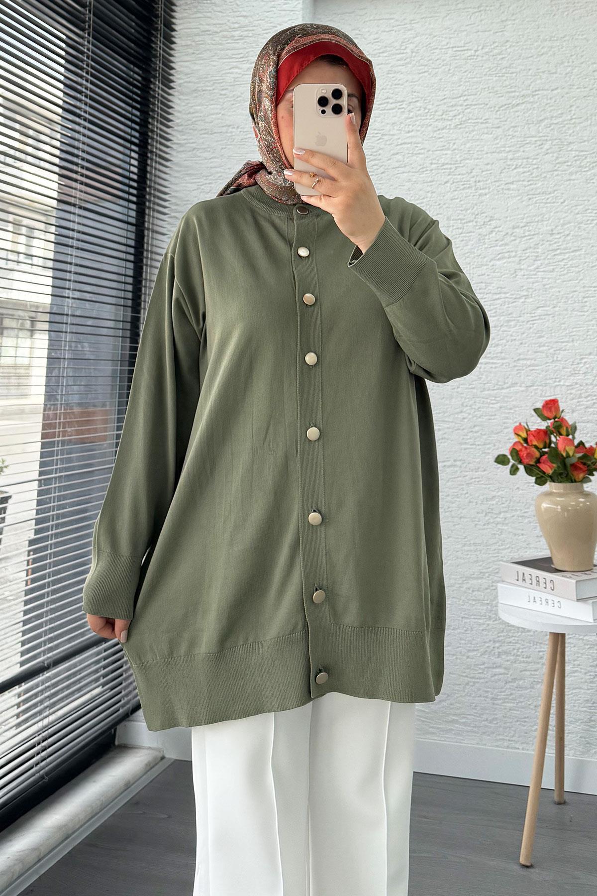 Önü Boydan Düğmeli Merserize Kadın Tunik – Haki