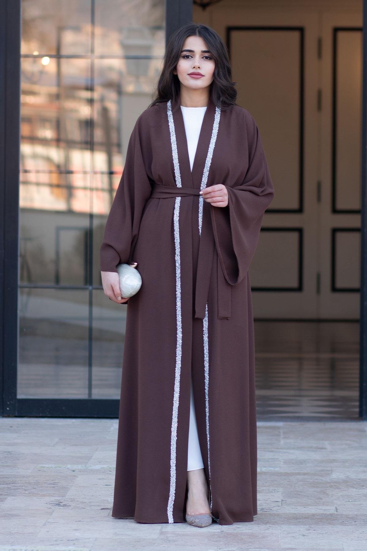 Önü Taş Şeritli Abaya-Kahverengi