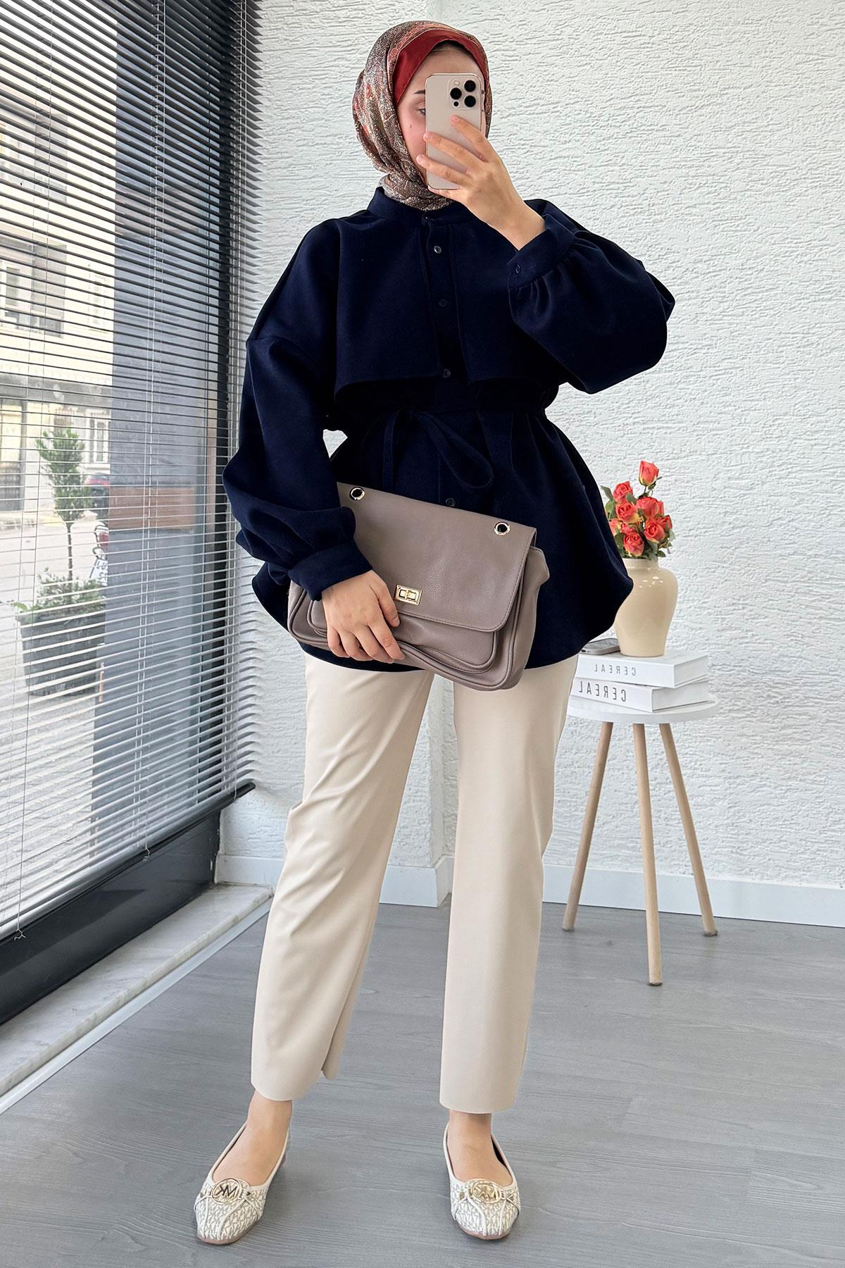 Pelerin Detaylı Önden Düğmeli Kaşe Gömlek – Lacivert