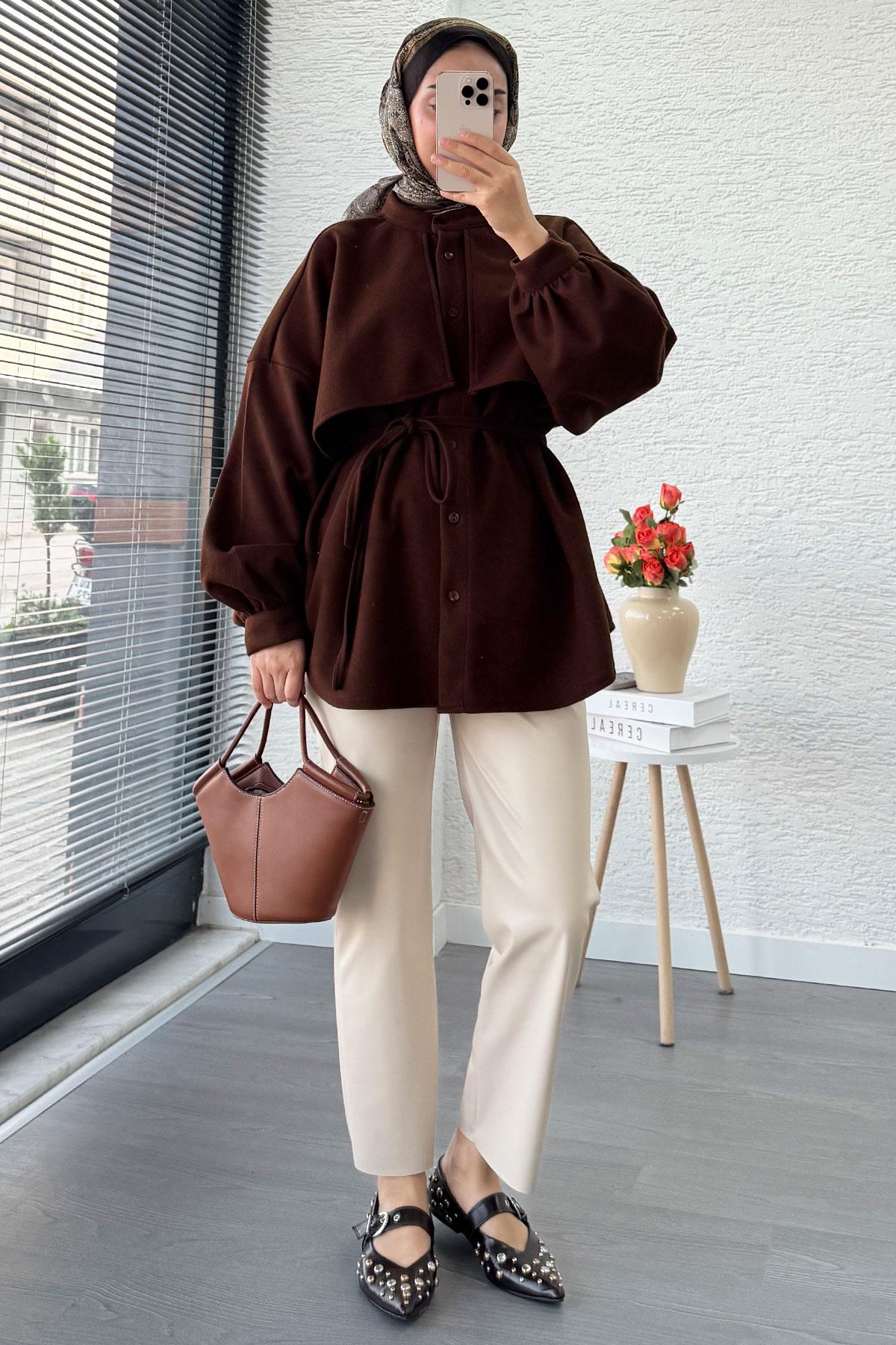 Pelerin Detaylı Önden Düğmeli Kaşe Gömlek – Kahverengi