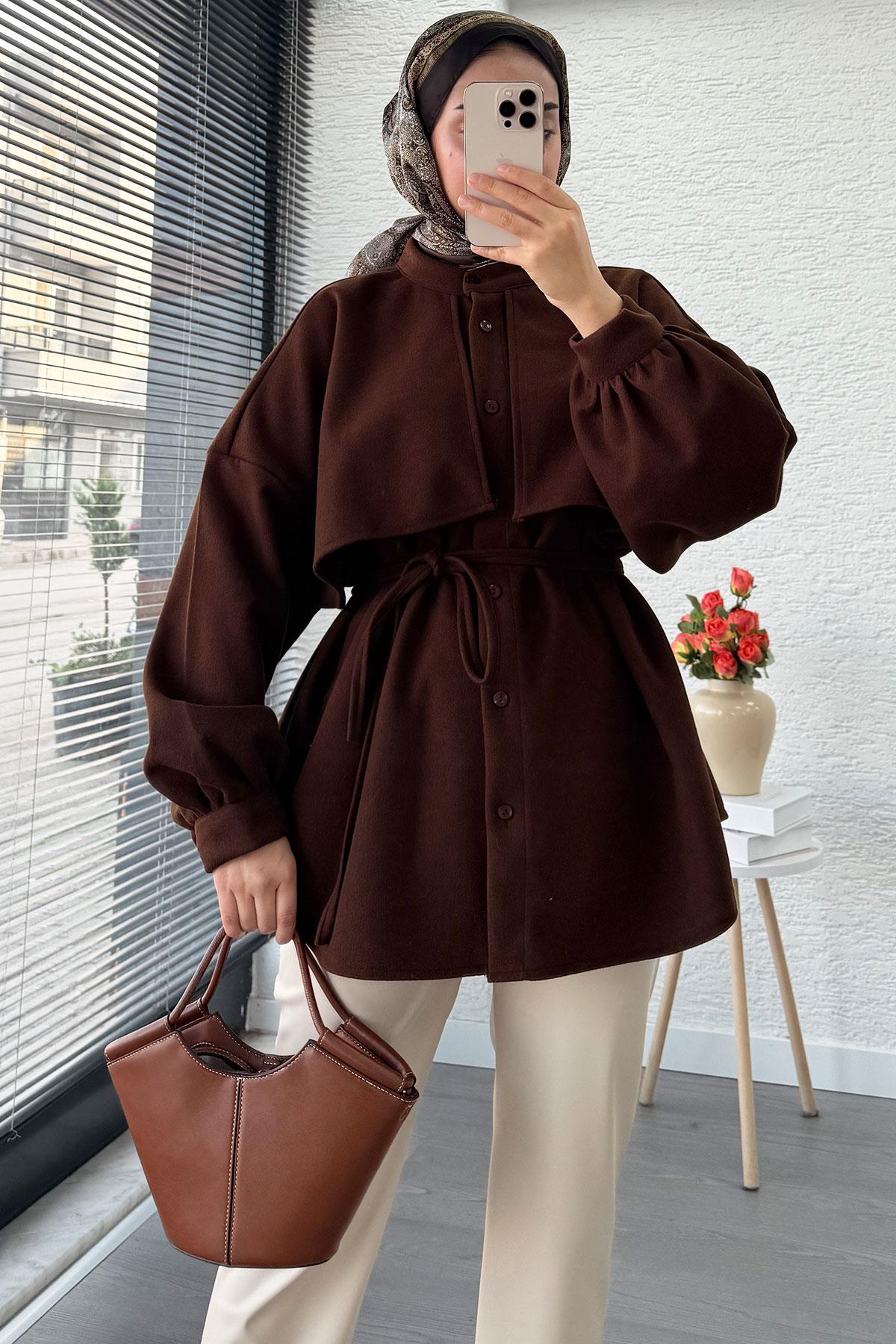 Pelerin Detaylı Önden Düğmeli Kaşe Gömlek – Kahverengi