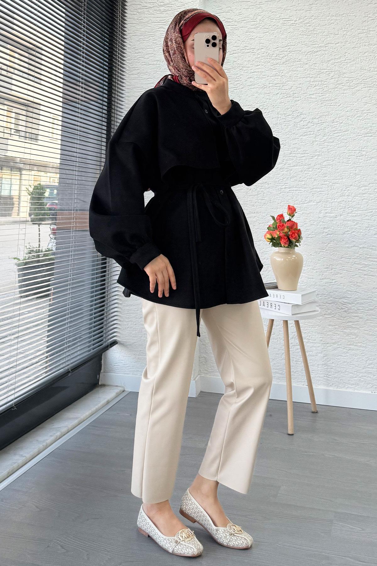 Pelerin Detaylı Önden Düğmeli Kaşe Gömlek – Siyah