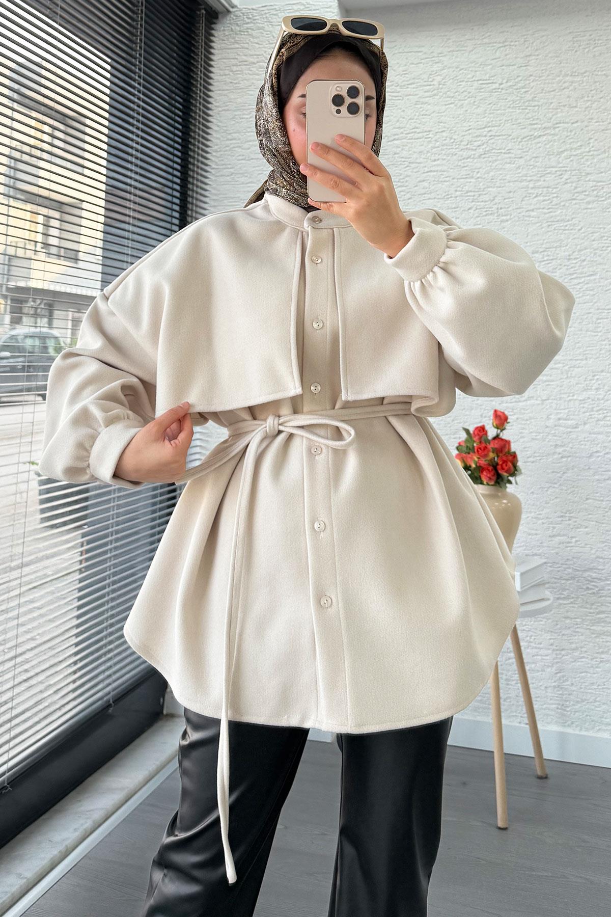 Pelerin Detaylı Önden Düğmeli Kaşe Gömlek – Taş