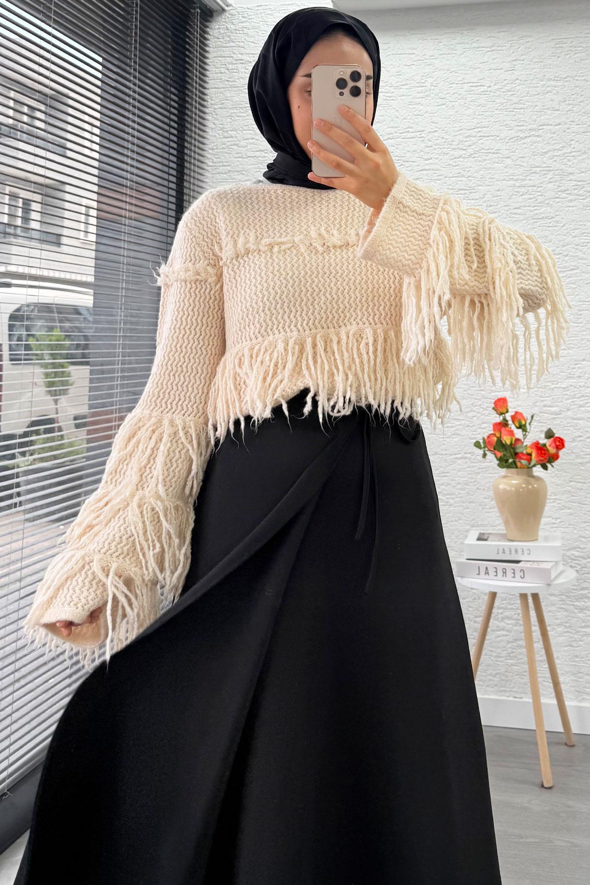 Pelerin Detaylı Yandan Bağlamalı Kloş Scuba Etek – Siyah