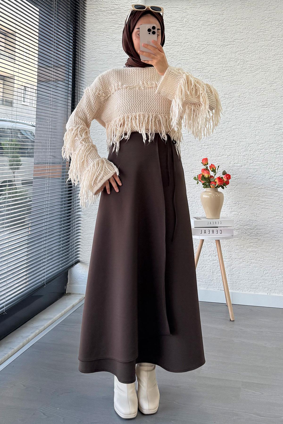 Pelerin Detaylı Yandan Bağlamalı Kloş Scuba Etek – Kahverengi