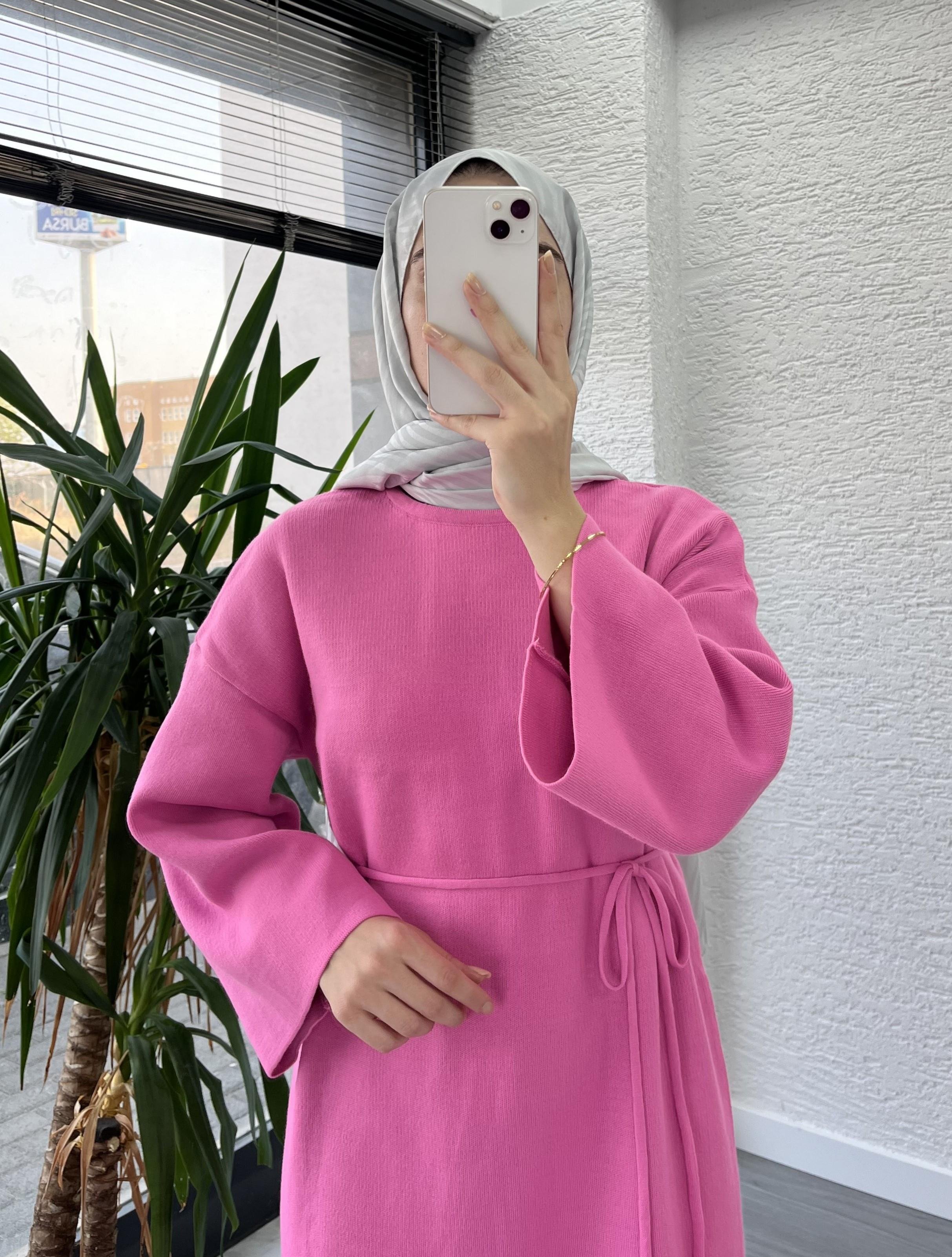 Pembe Amore Triko Elbise