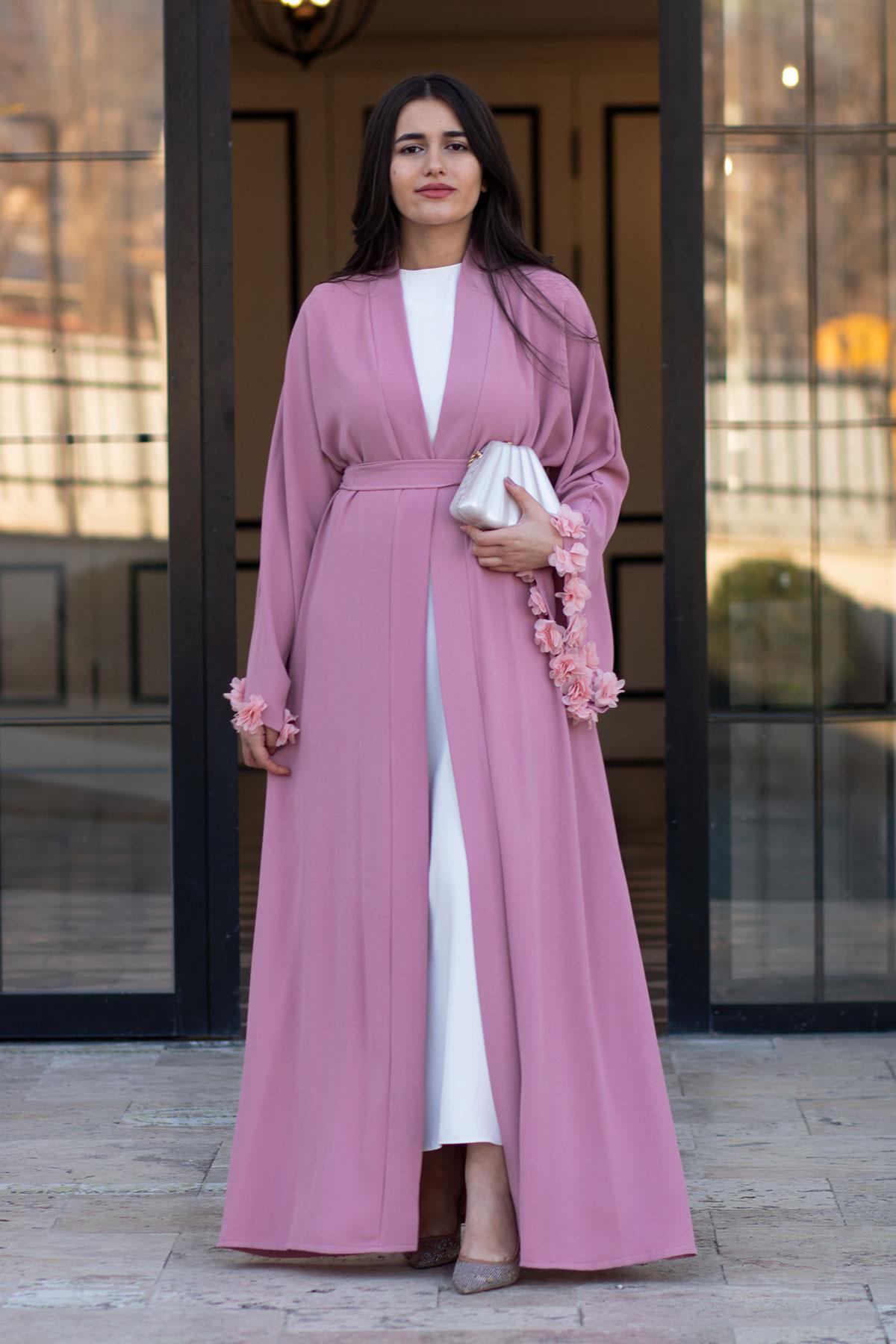 Pembe Kolu Çiçek Detaylı Zahra Abaya