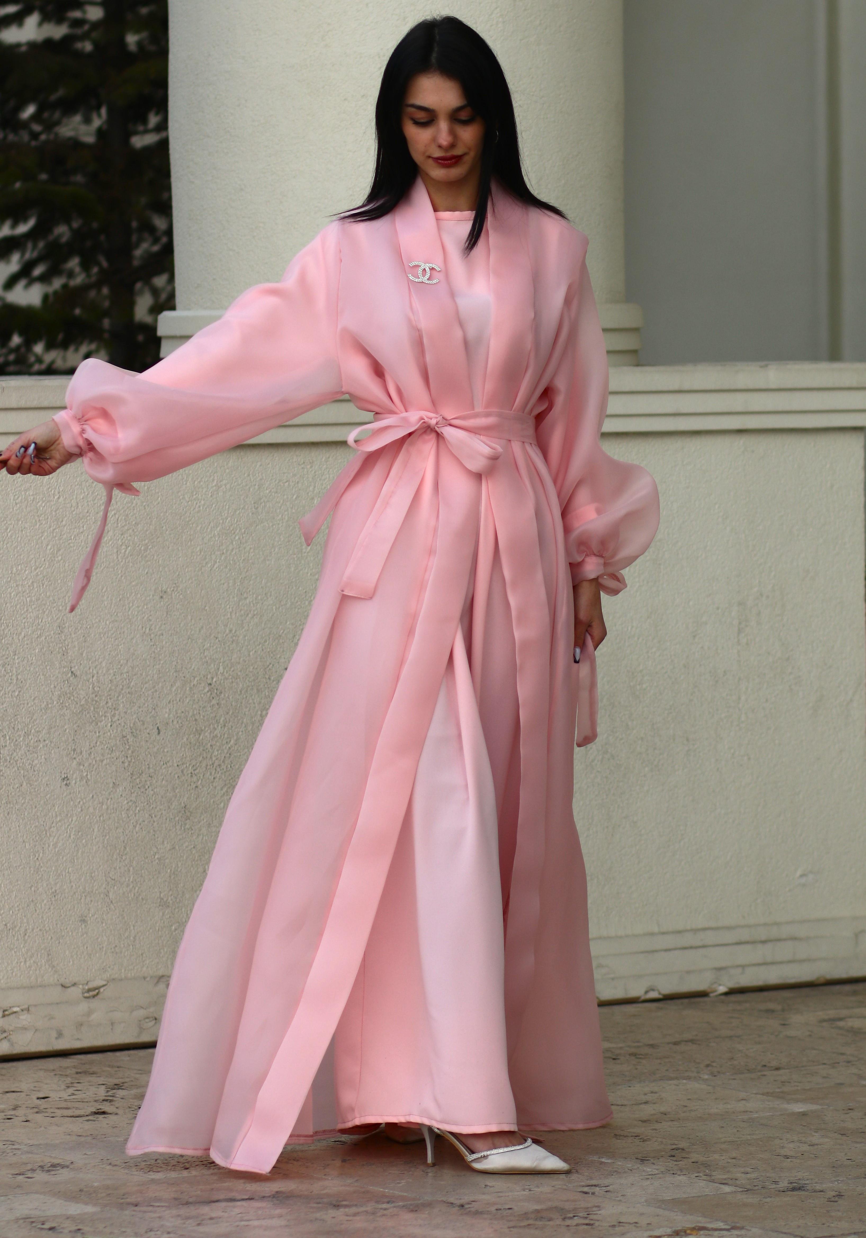 Pembe Ola Abaya 