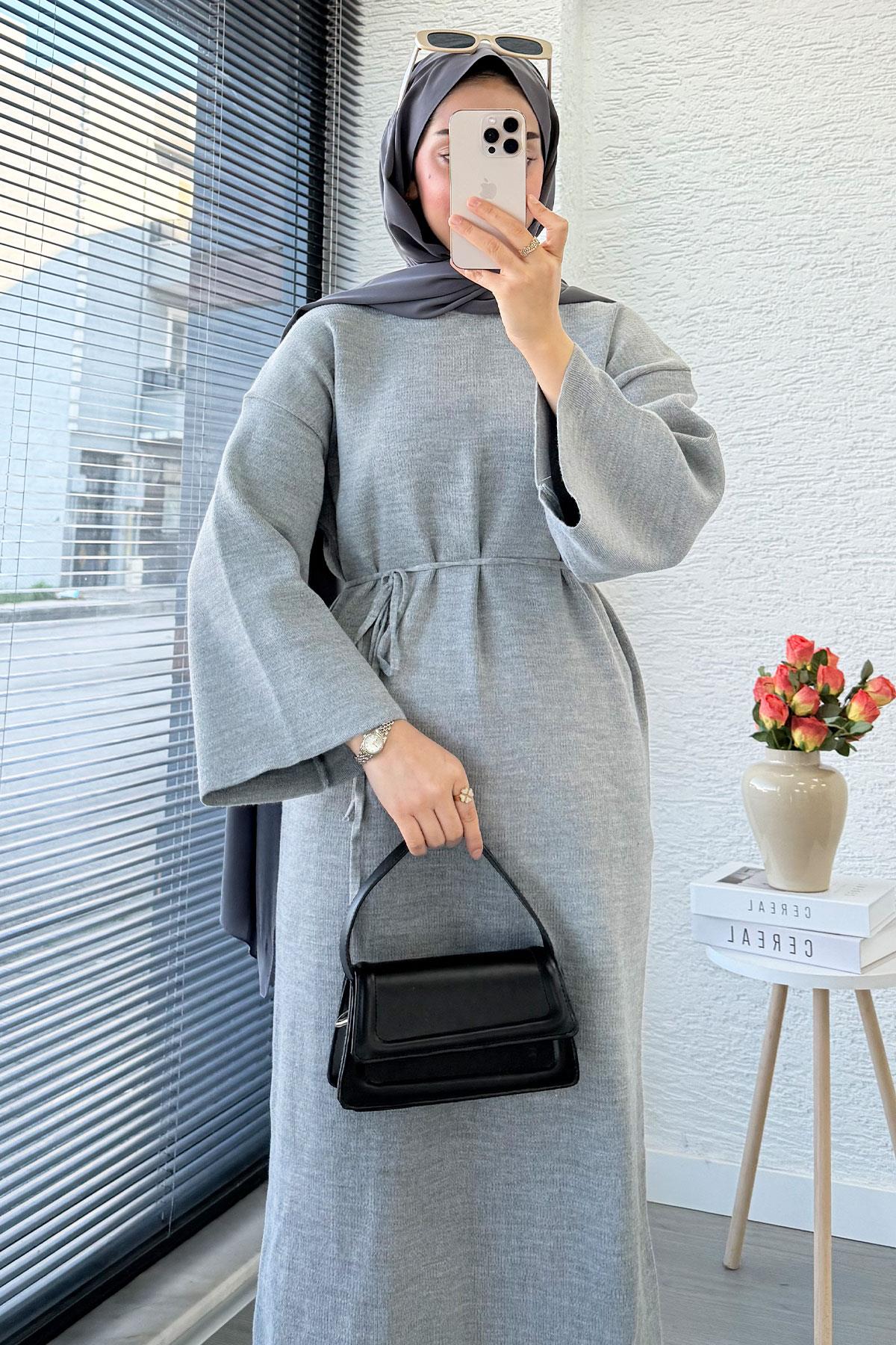 Premium Amore Çelik Örme Kuşaklı Triko Elbise - Gri