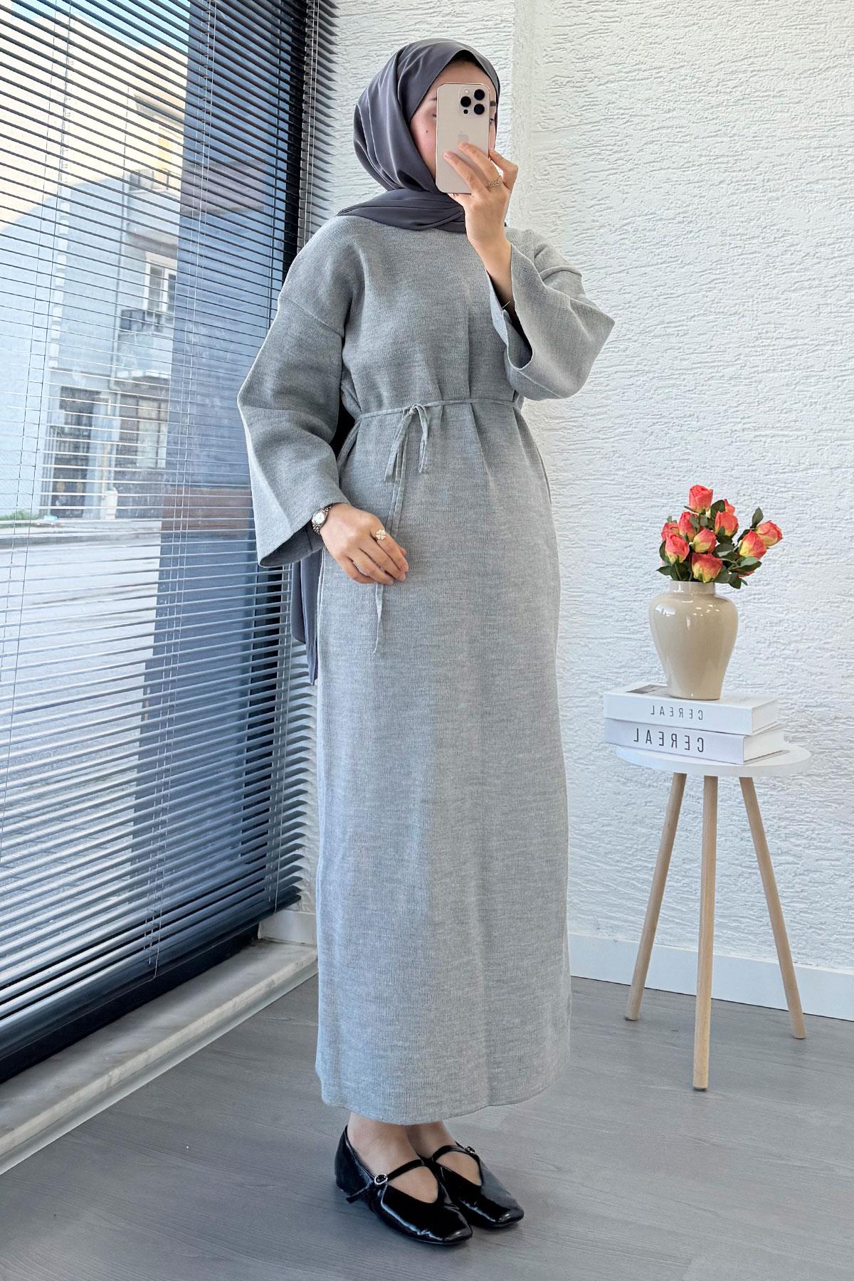 Premium Amore Çelik Örme Kuşaklı Triko Elbise - Gri