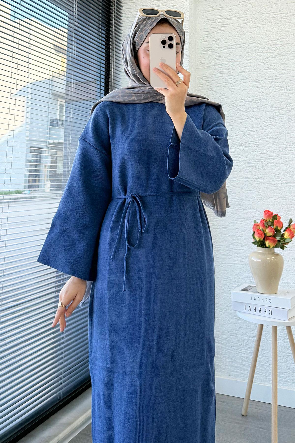 Premium Amore Çelik Örme Kuşaklı Triko Elbise - İndigo