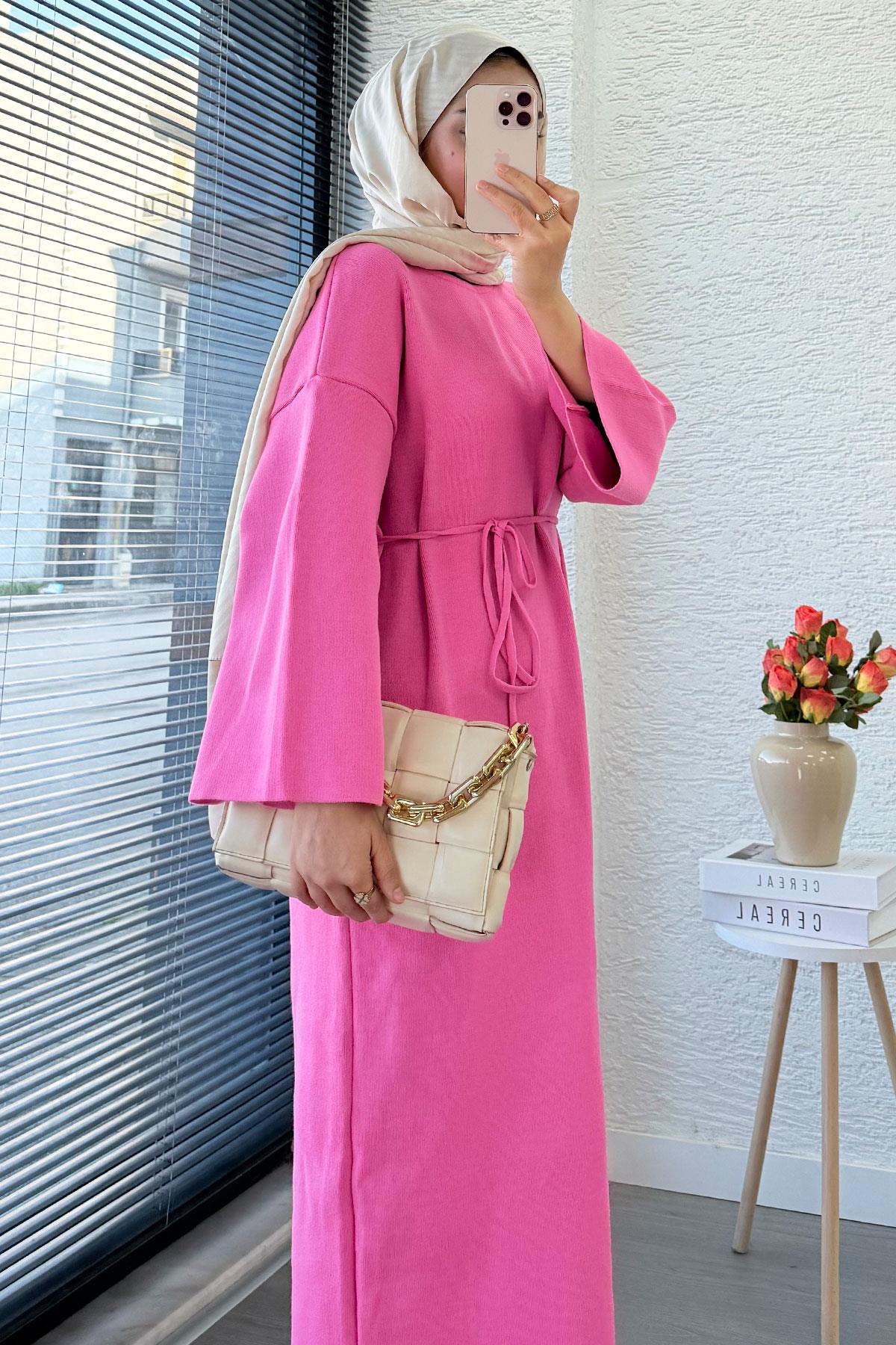 Premium Amore Çelik Örme Kuşaklı Triko Elbise - Pembe