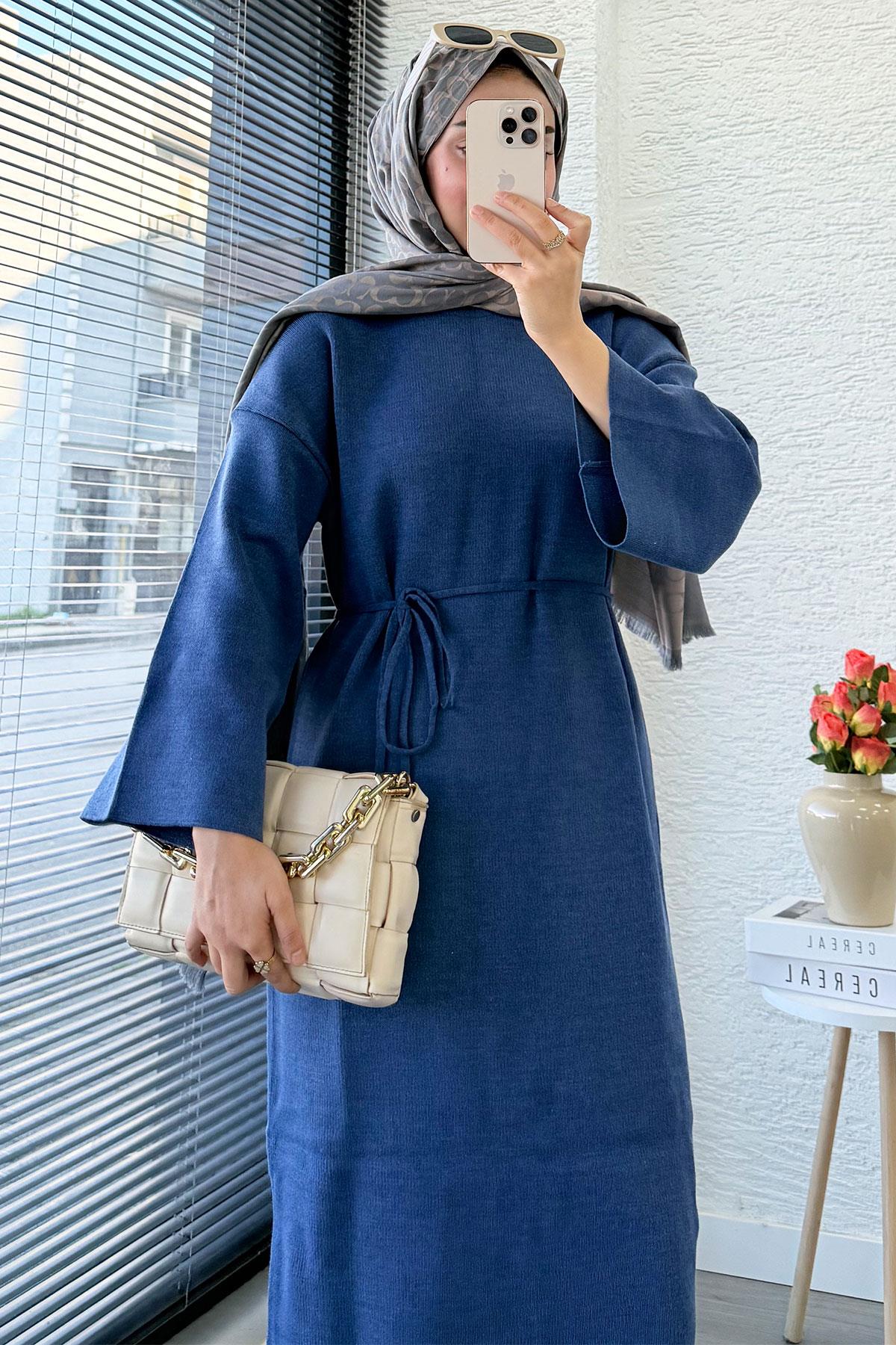 Premium Amore Çelik Örme Kuşaklı Triko Elbise - İndigo