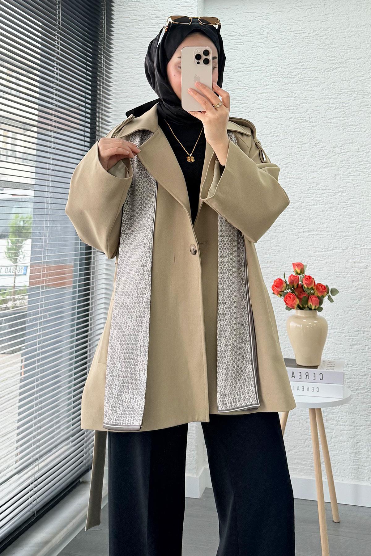 Premium Fular Detaylı Kadın Kısa Trençkot – Bej