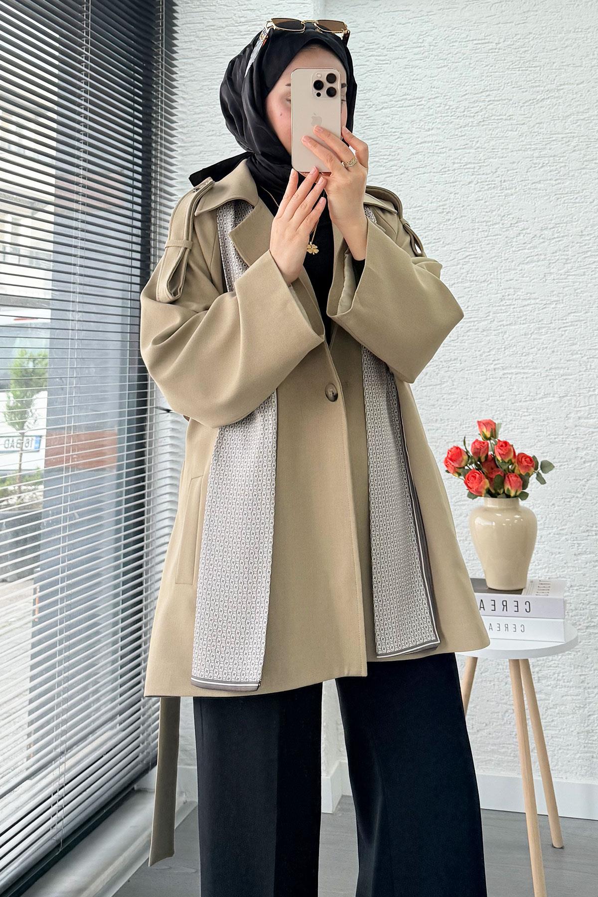 Premium Fular Detaylı Kadın Kısa Trençkot – Bej