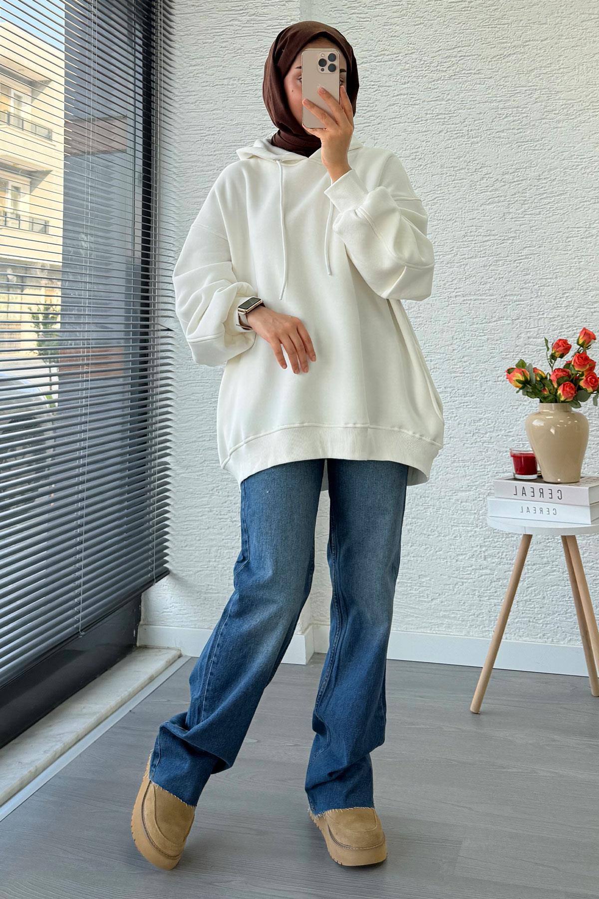 Premium Kolu Pilise Detaylı Oversize Kadın Sweat – Beyaz