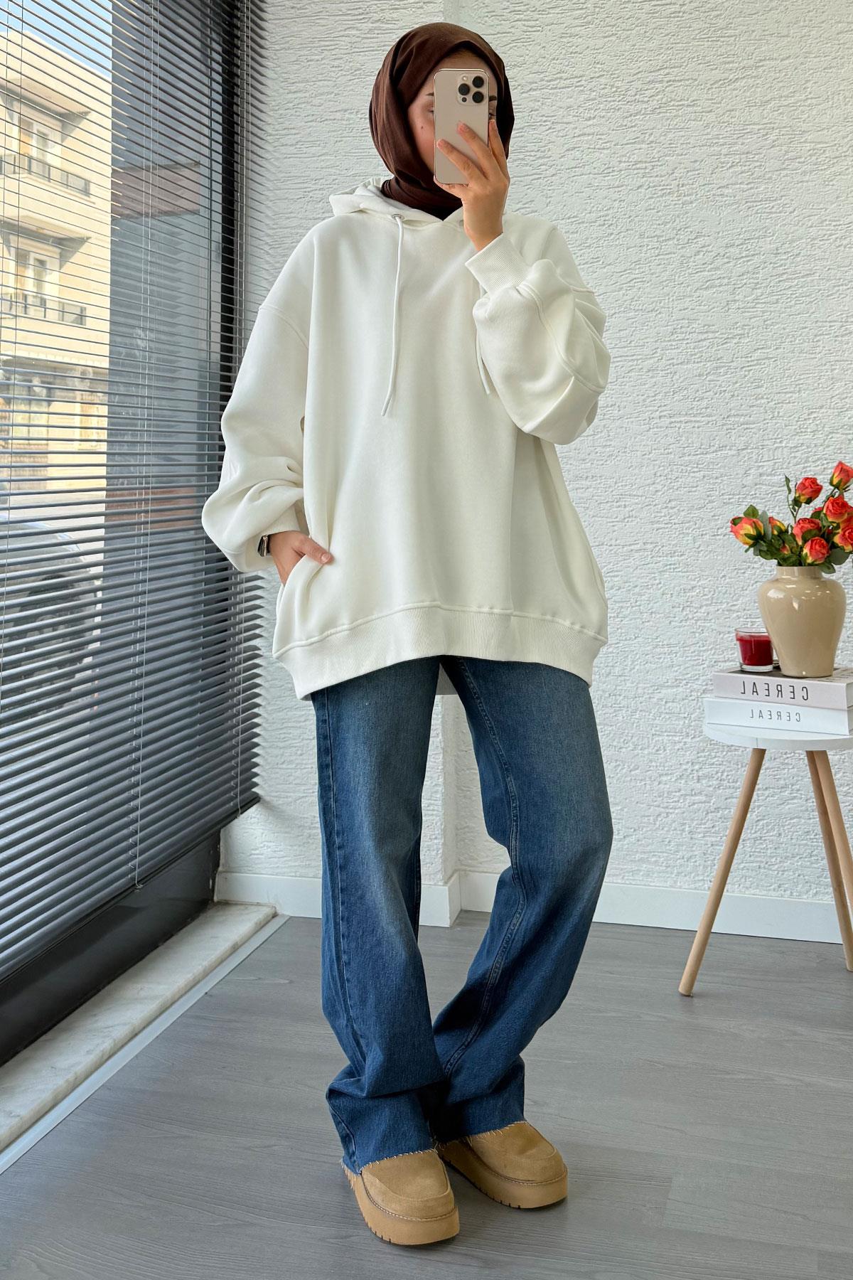 Premium Kolu Pilise Detaylı Oversize Kadın Sweat – Beyaz