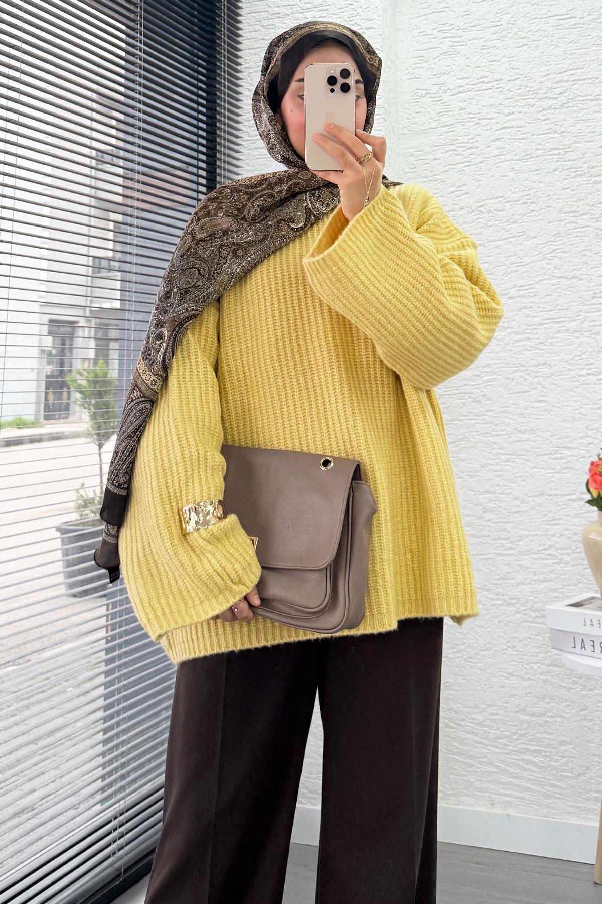 Premium Oversize Basic Kadın Triko Kazak – Sarı