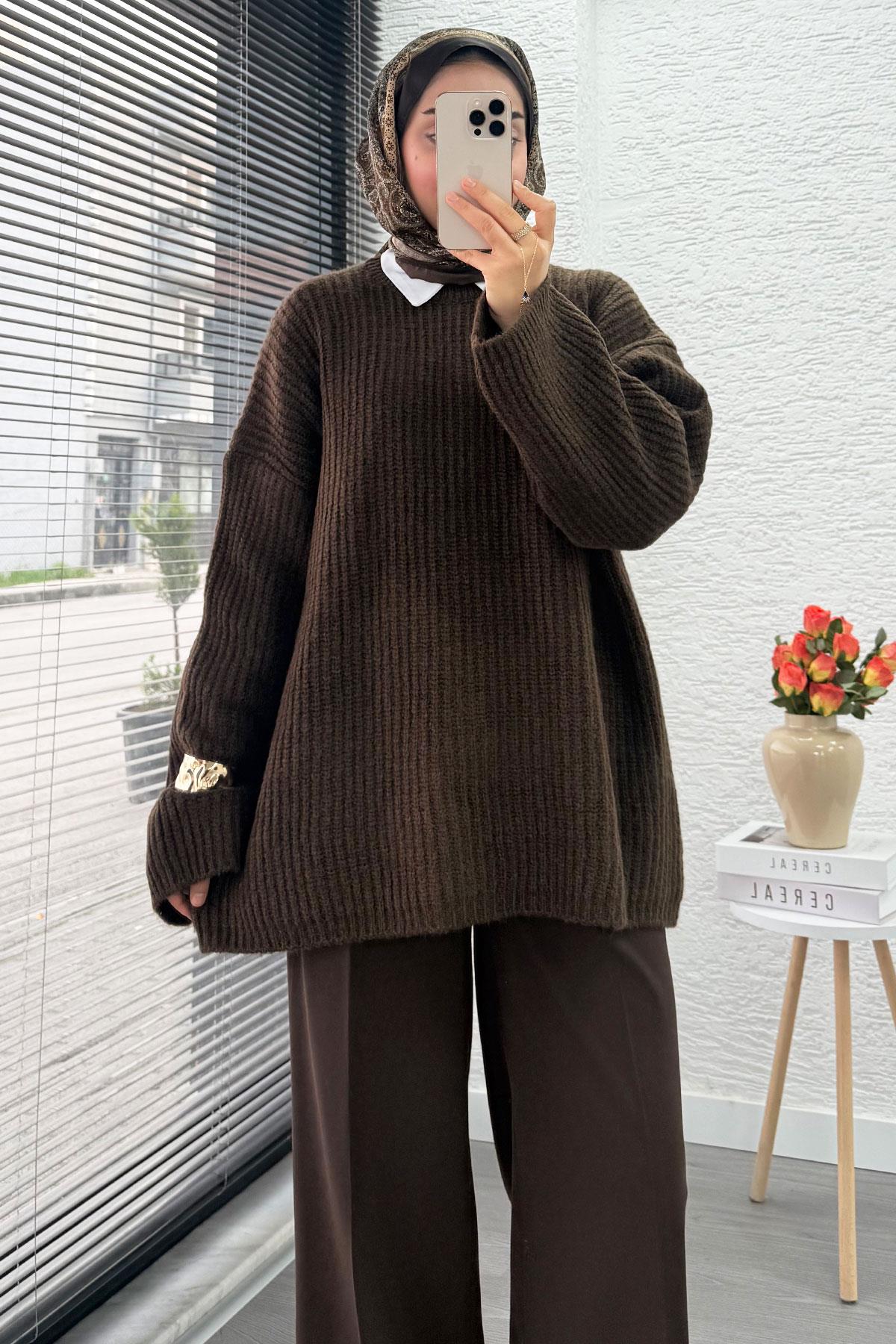 Premium Oversize Basic Kadın Triko Kazak – Kahverengi